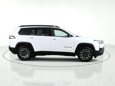 2026 Jeep Cherokee Laredo 4x4