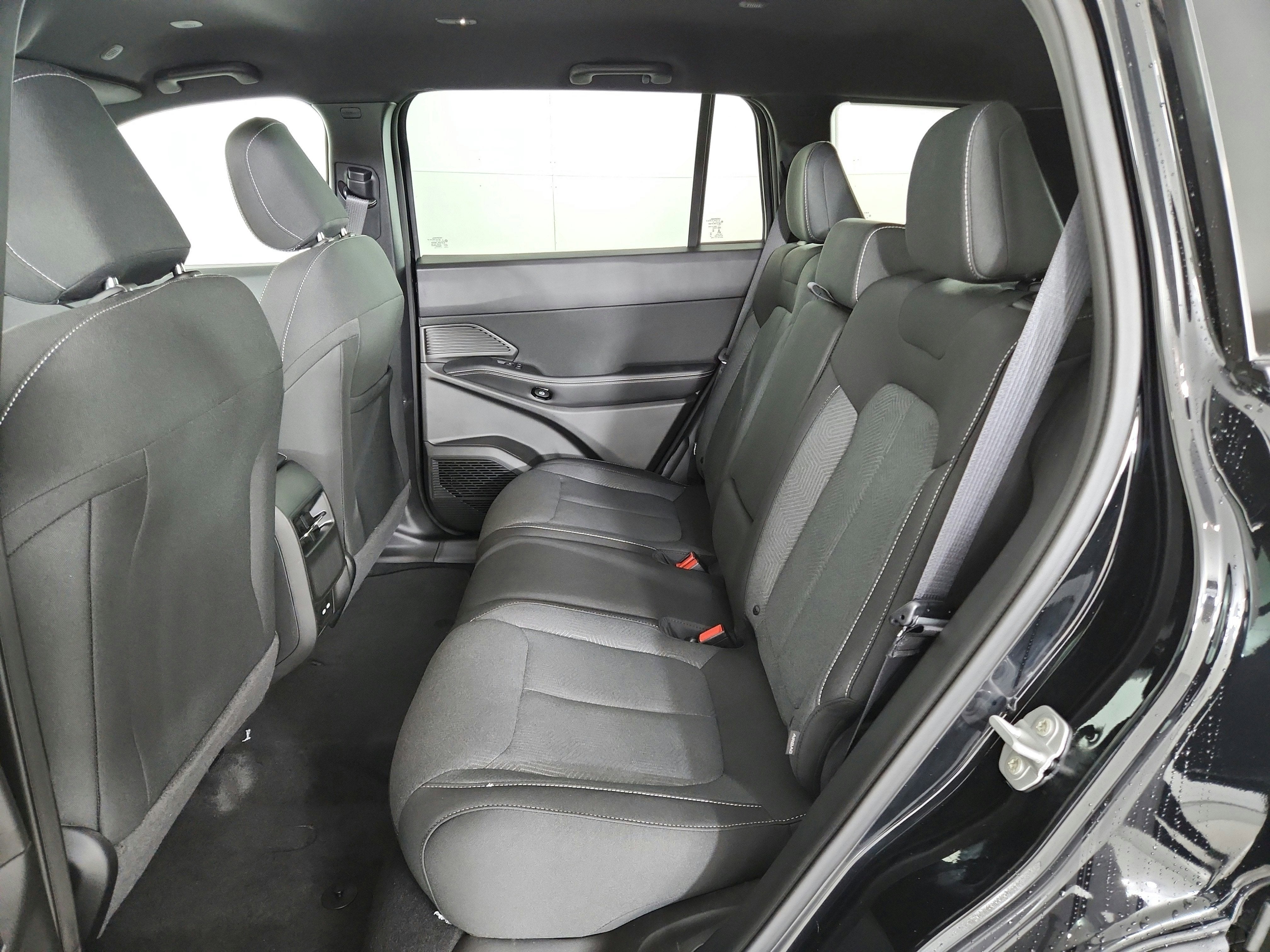 2026 Jeep Cherokee JEEP CHEROKEE LAREDO/ LIMITED 4X4