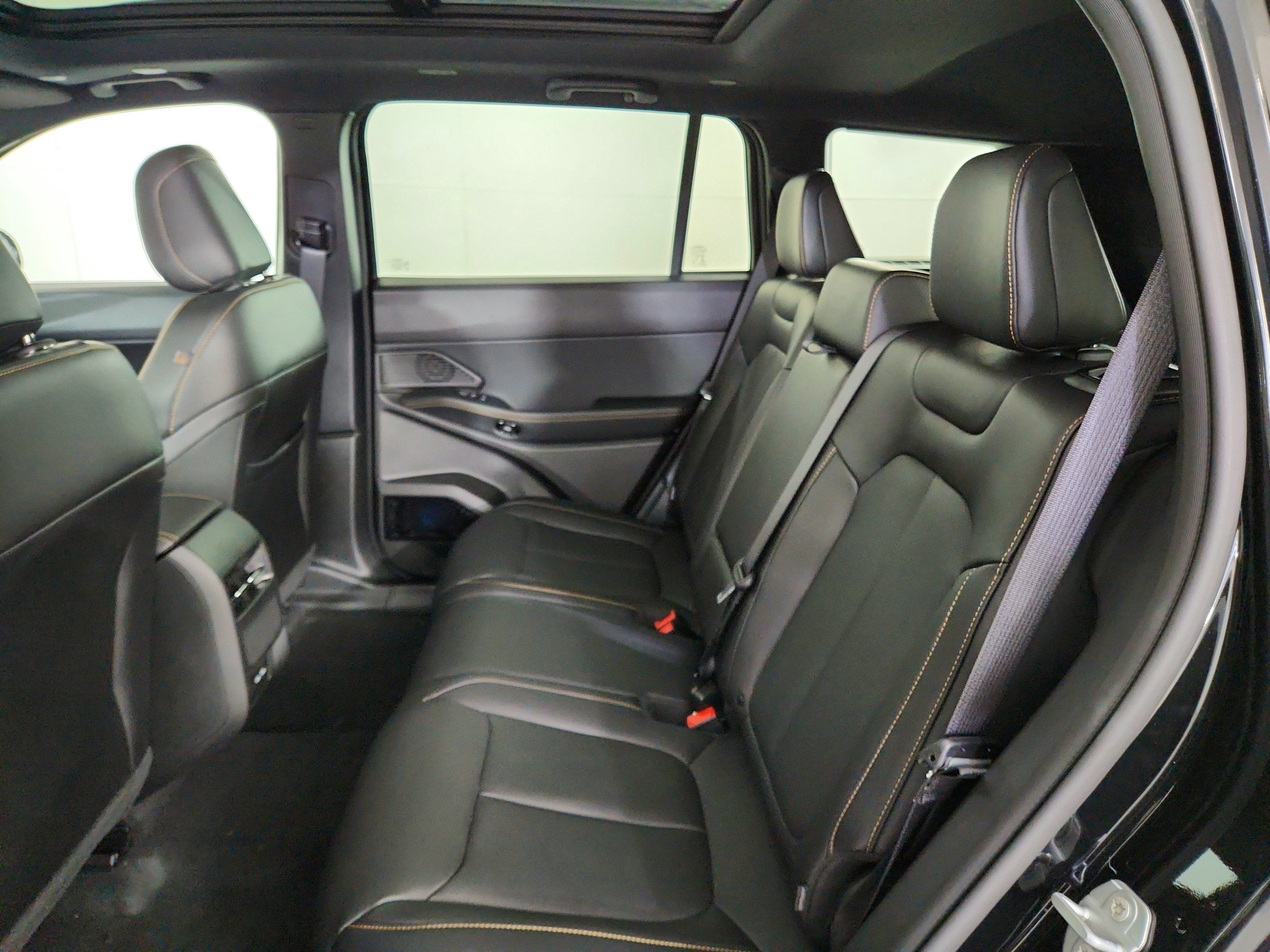 2026 Jeep Cherokee JEEP CHEROKEE LAREDO/ LIMITED 4X4