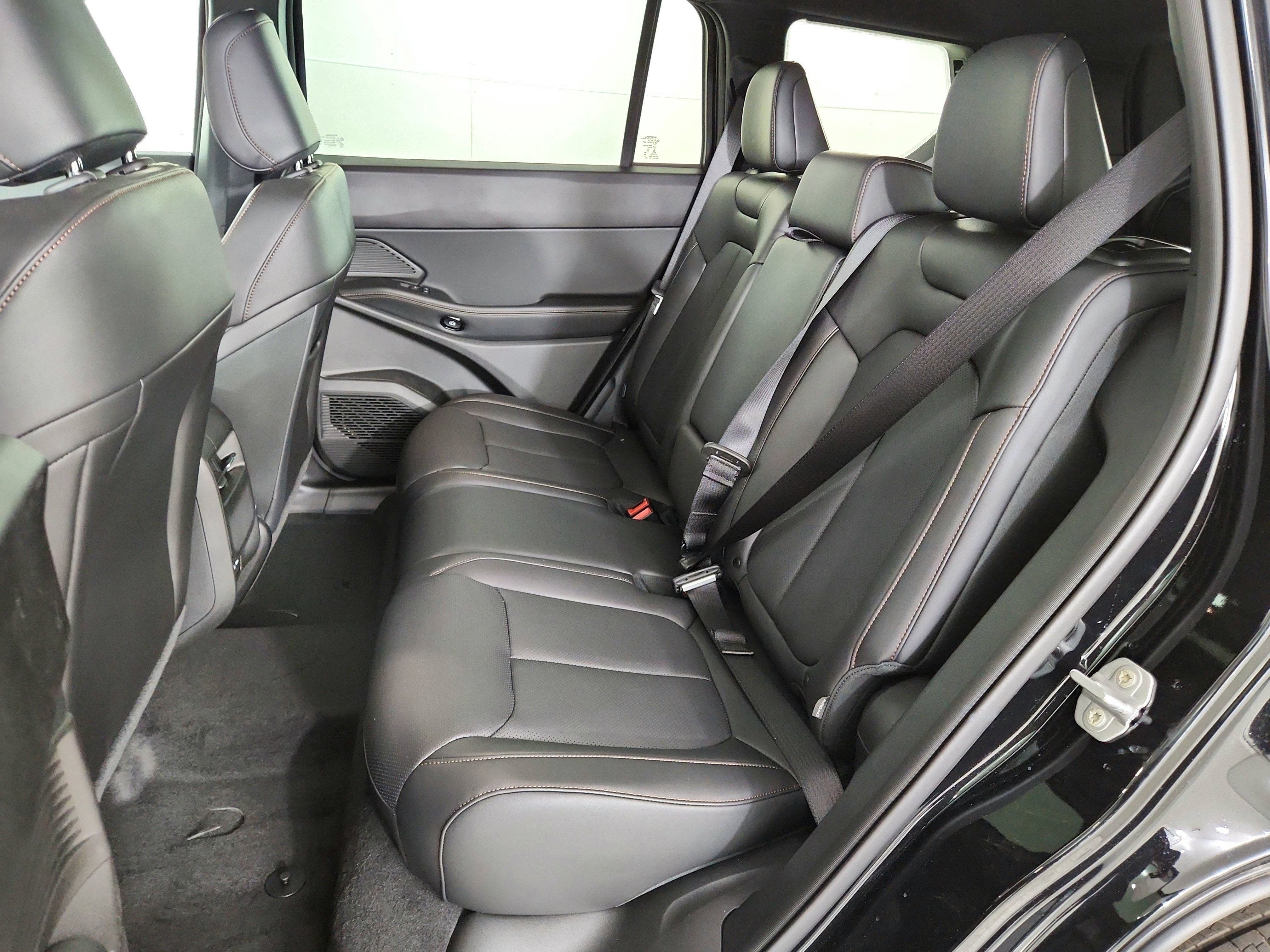 2026 Jeep Cherokee JEEP CHEROKEE LAREDO/ LIMITED 4X4