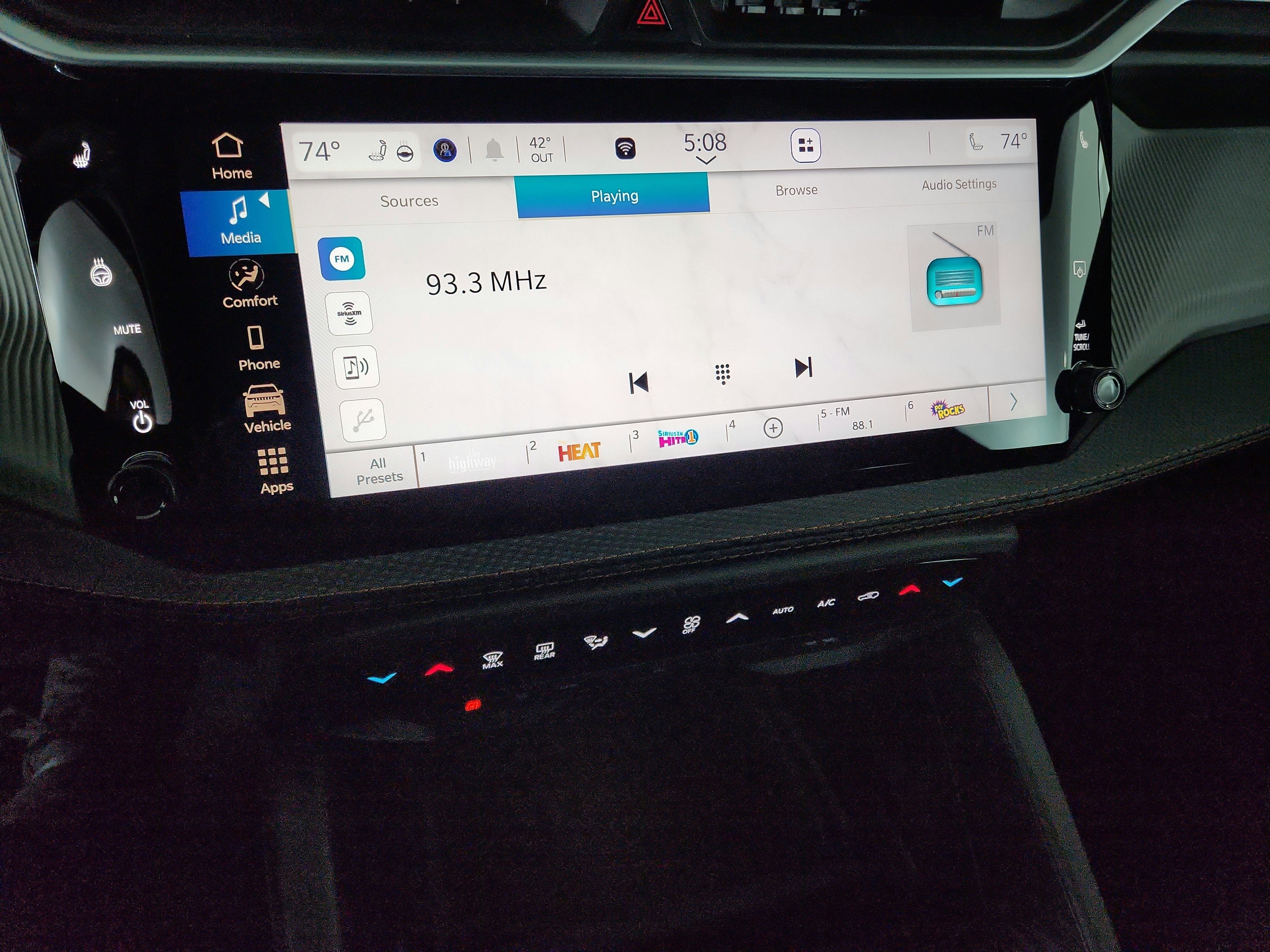 2026 Jeep Cherokee JEEP CHEROKEE LAREDO/ LIMITED 4X4