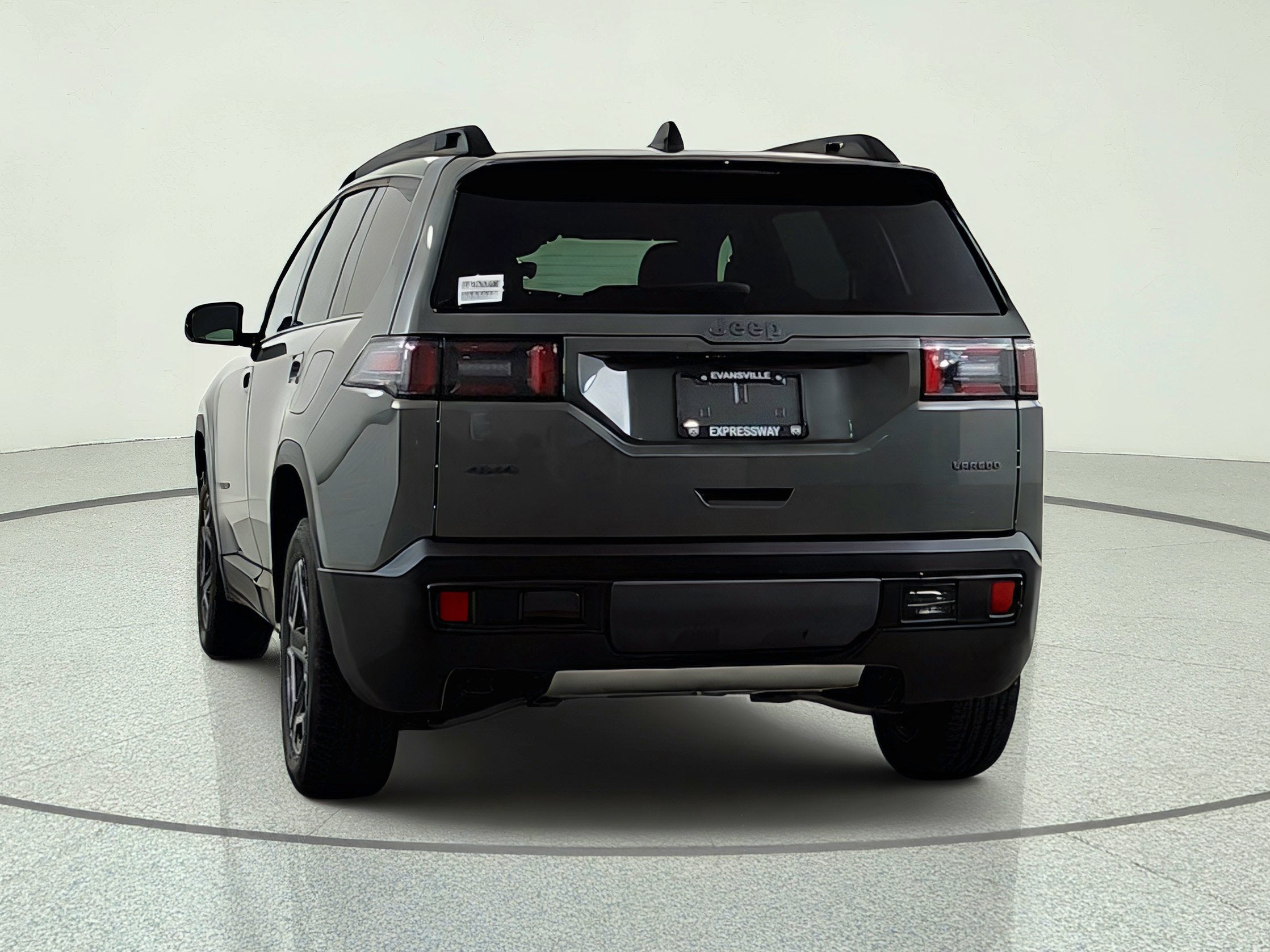 2026 Jeep Cherokee Laredo 4x4