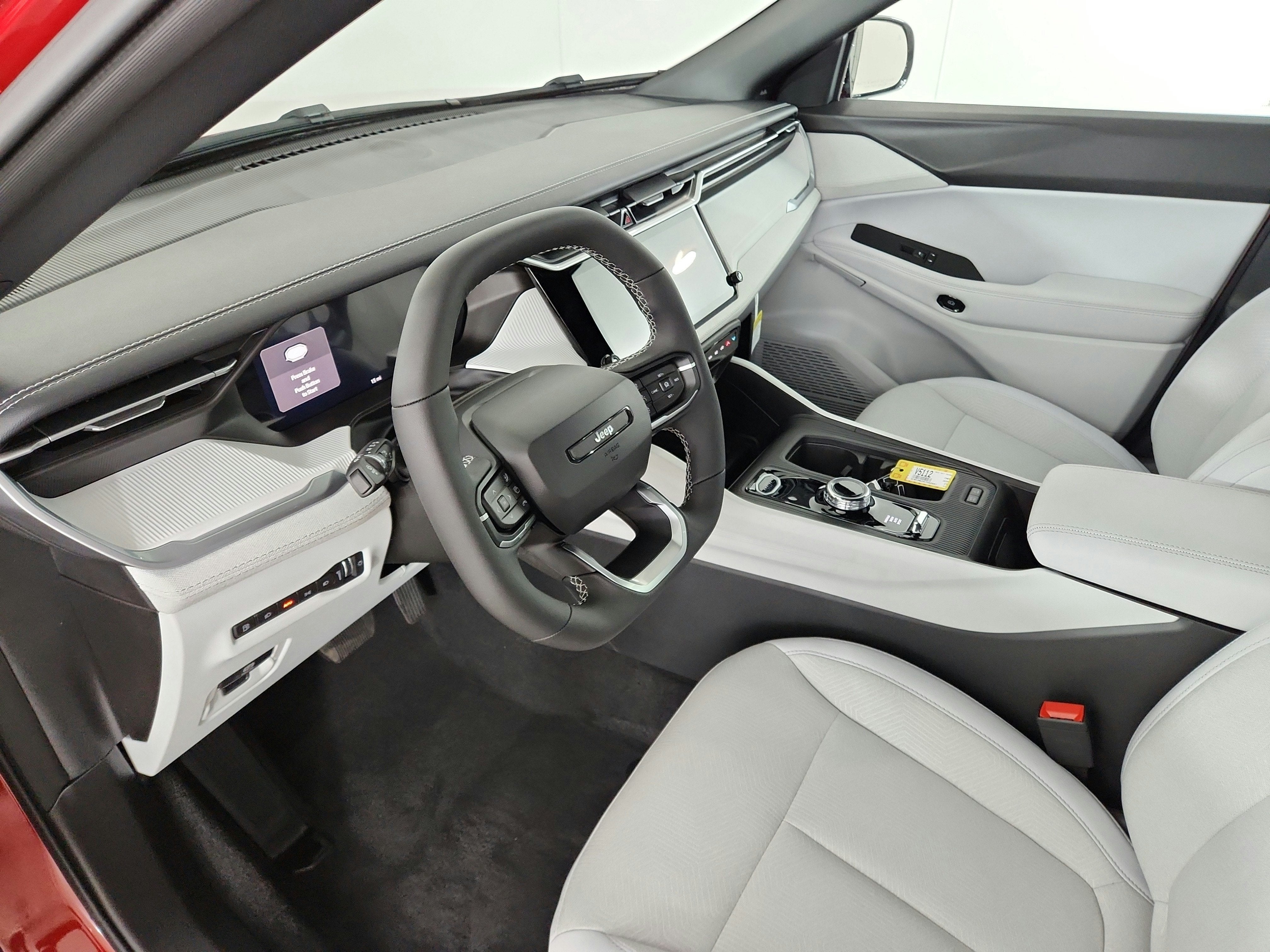2027 Jeep Cherokee Laredo 4x4