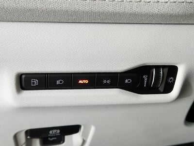 2027 Jeep Cherokee Laredo 4x4