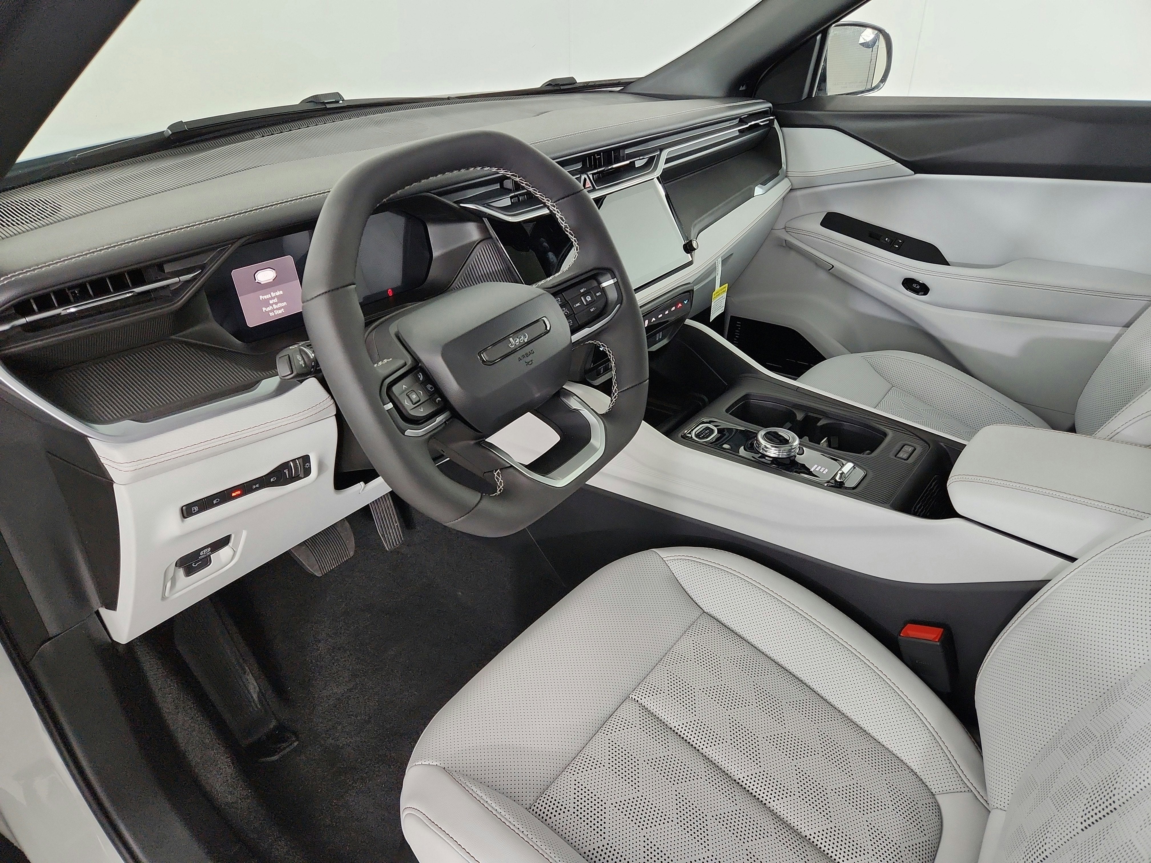 2026 Jeep Cherokee 2026 JEEP CHEROKEE OVERLAND 4DR SUV 113 WB 4WD