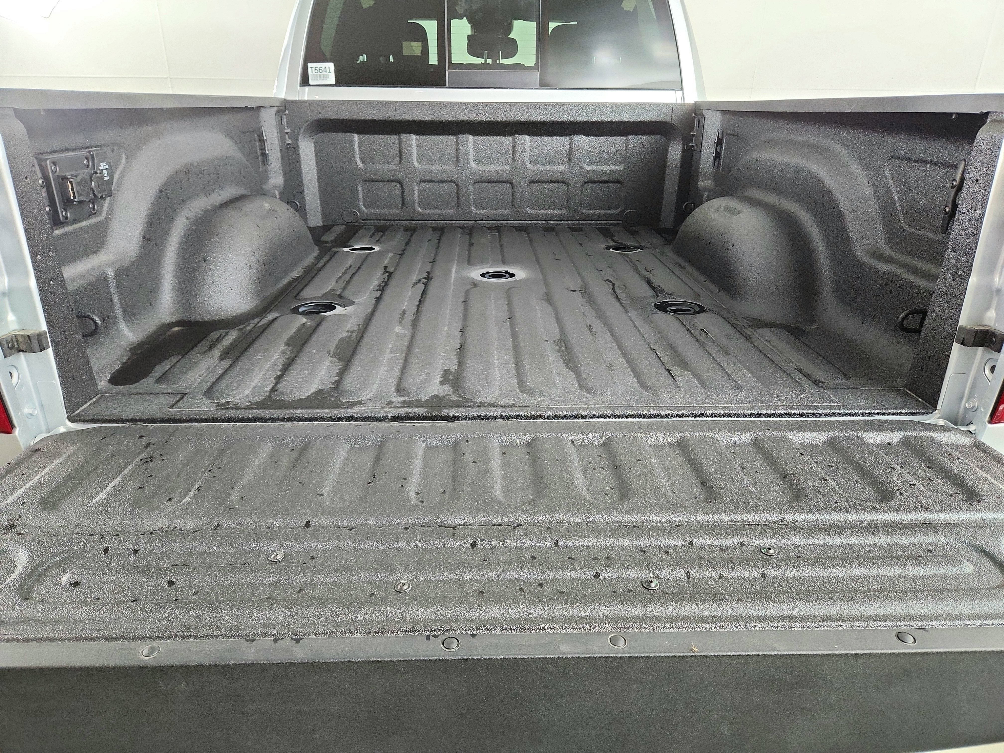 2026 RAM Ram 3500 RAM 3500 BIG HORN CREW CAB 4X4 (149 IN WB 6 FT 4 IN BOX)