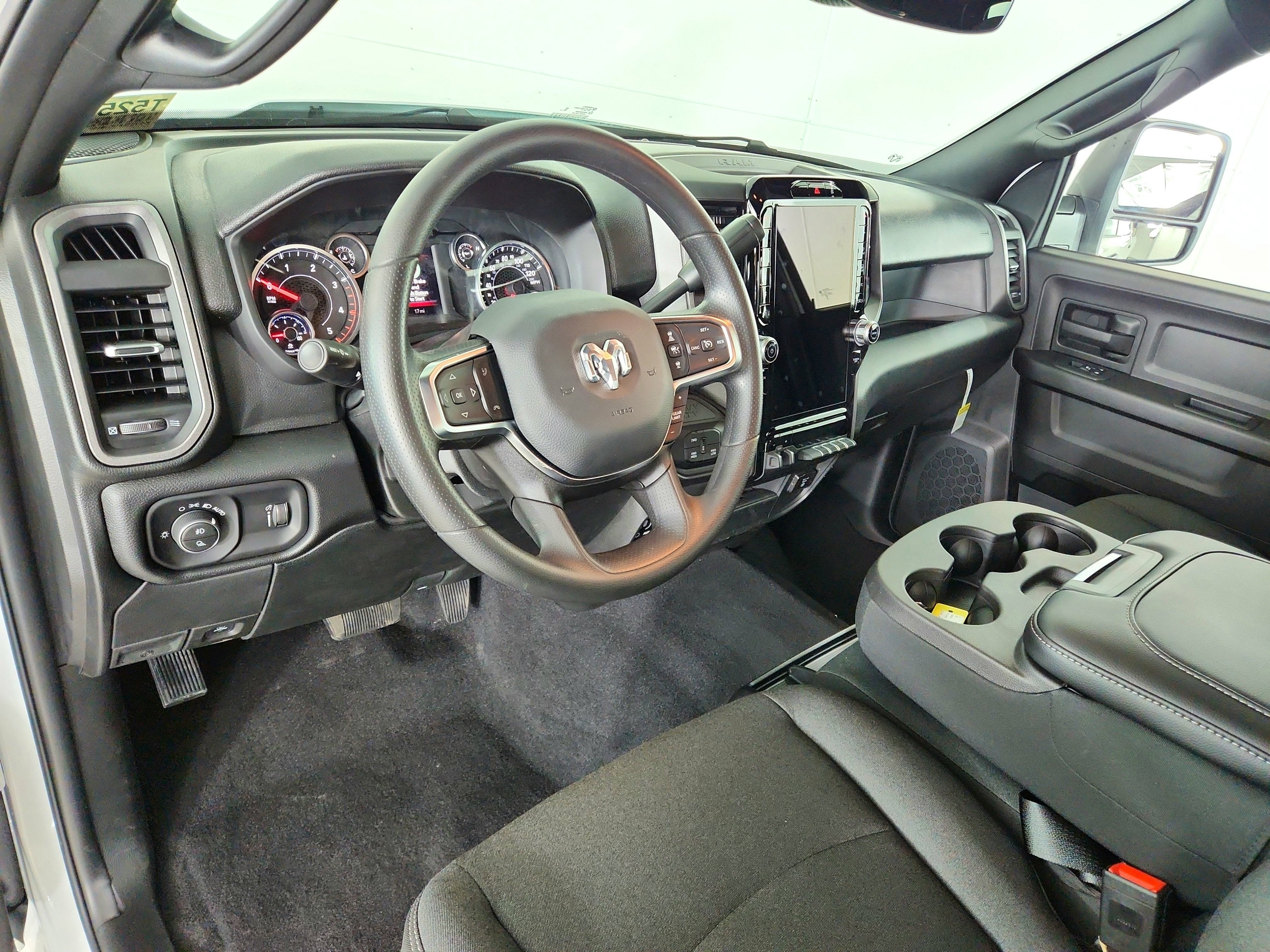 2026 RAM Ram 2500 RAM 2500 TRADESMAN CREW CAB 4X4 (149 IN WB 6 FT 4 IN BOX)