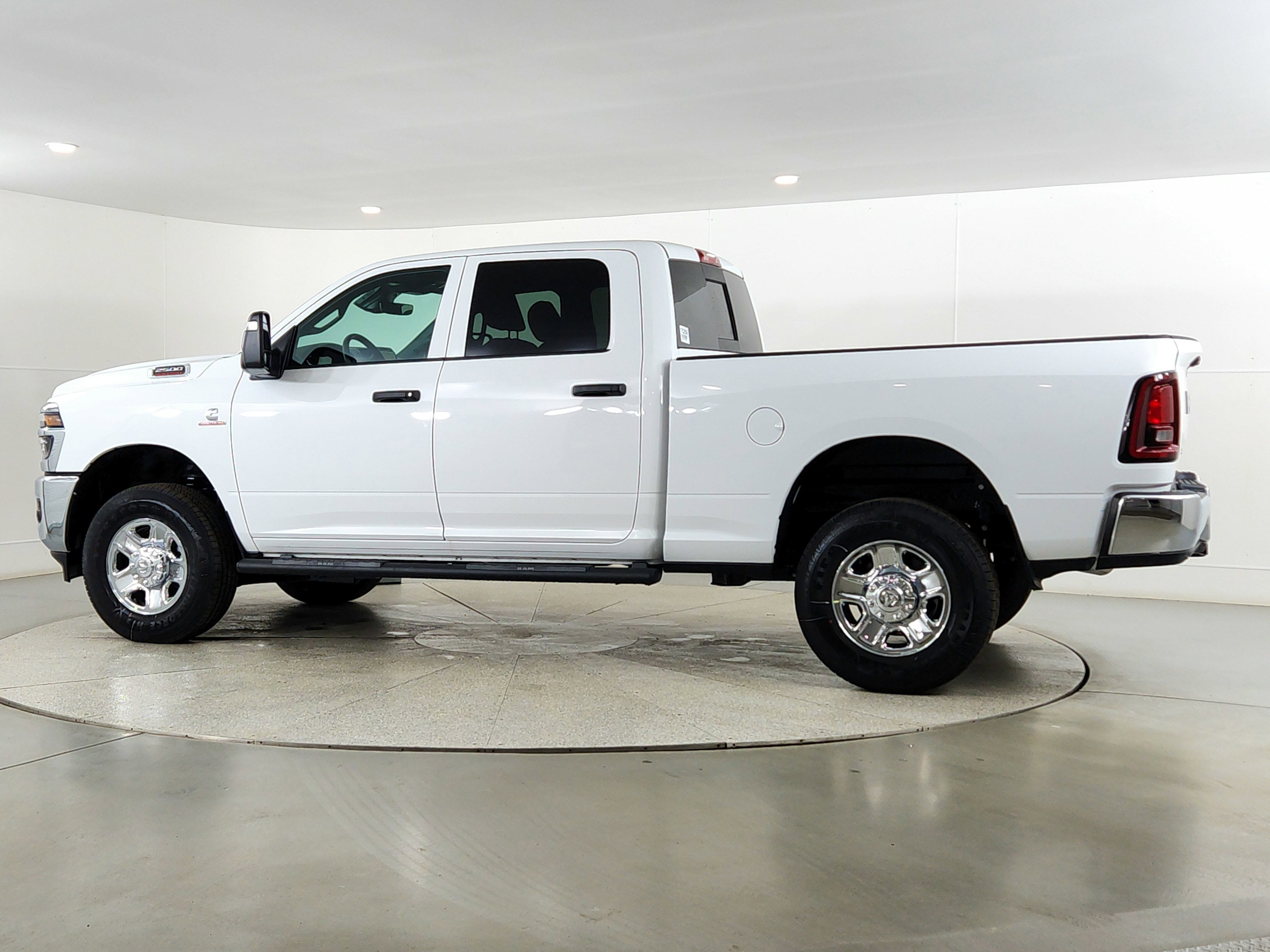 2026 RAM Ram 2500 RAM 2500 TRADESMAN CREW CAB 4X4 (149 IN WB 6 FT 4 IN BOX)