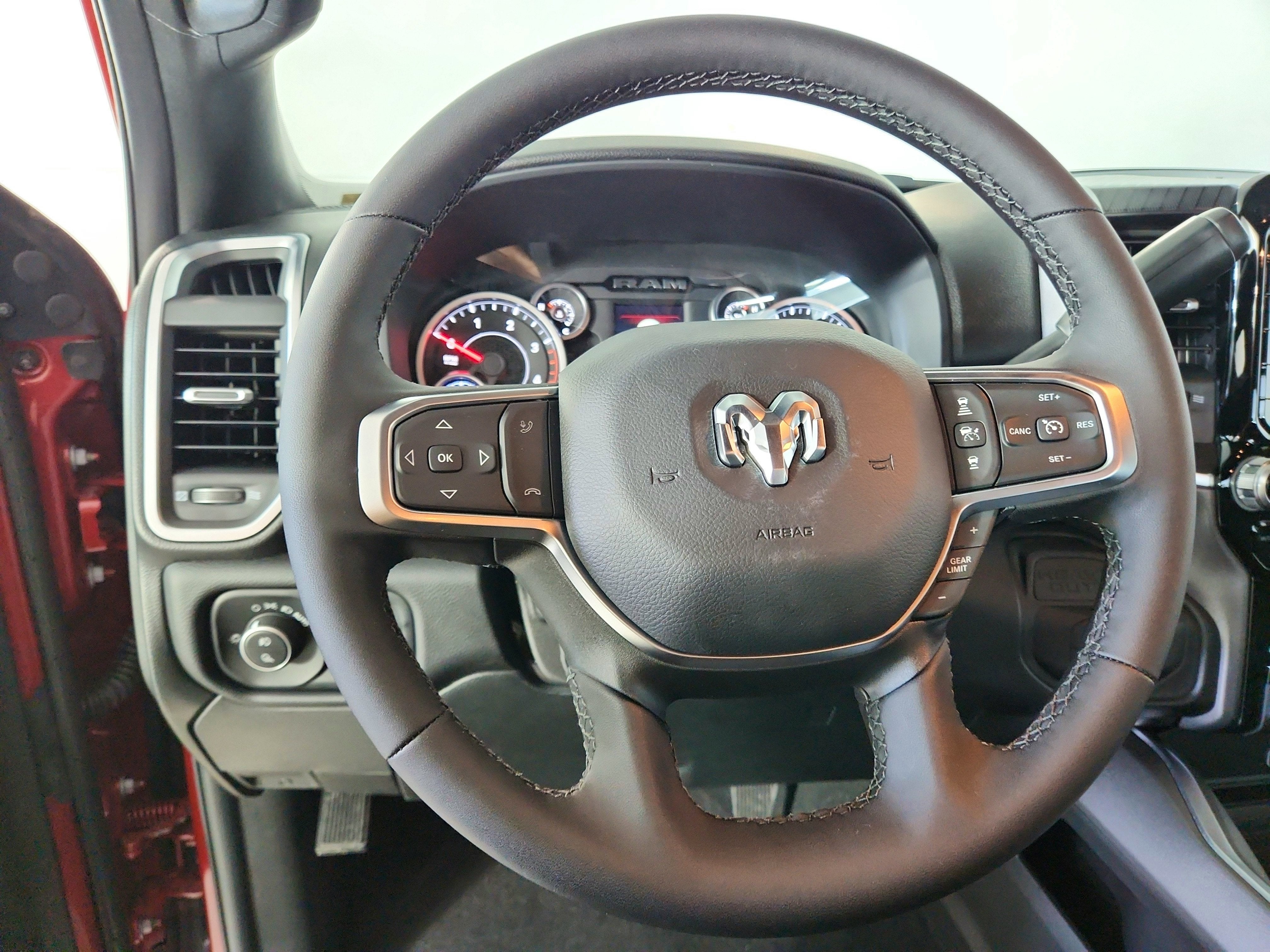 2025 RAM Ram 2500 RAM 2500 BIG HORN CREW CAB 4X4 (149 IN WB 6 FT 4 IN BOX)