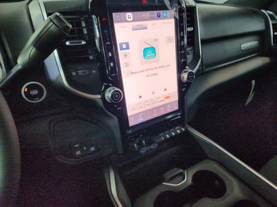 2025 RAM Ram 2500 RAM 2500 BIG HORN CREW CAB 4X4 (149 IN WB 6 FT 4 IN BOX)