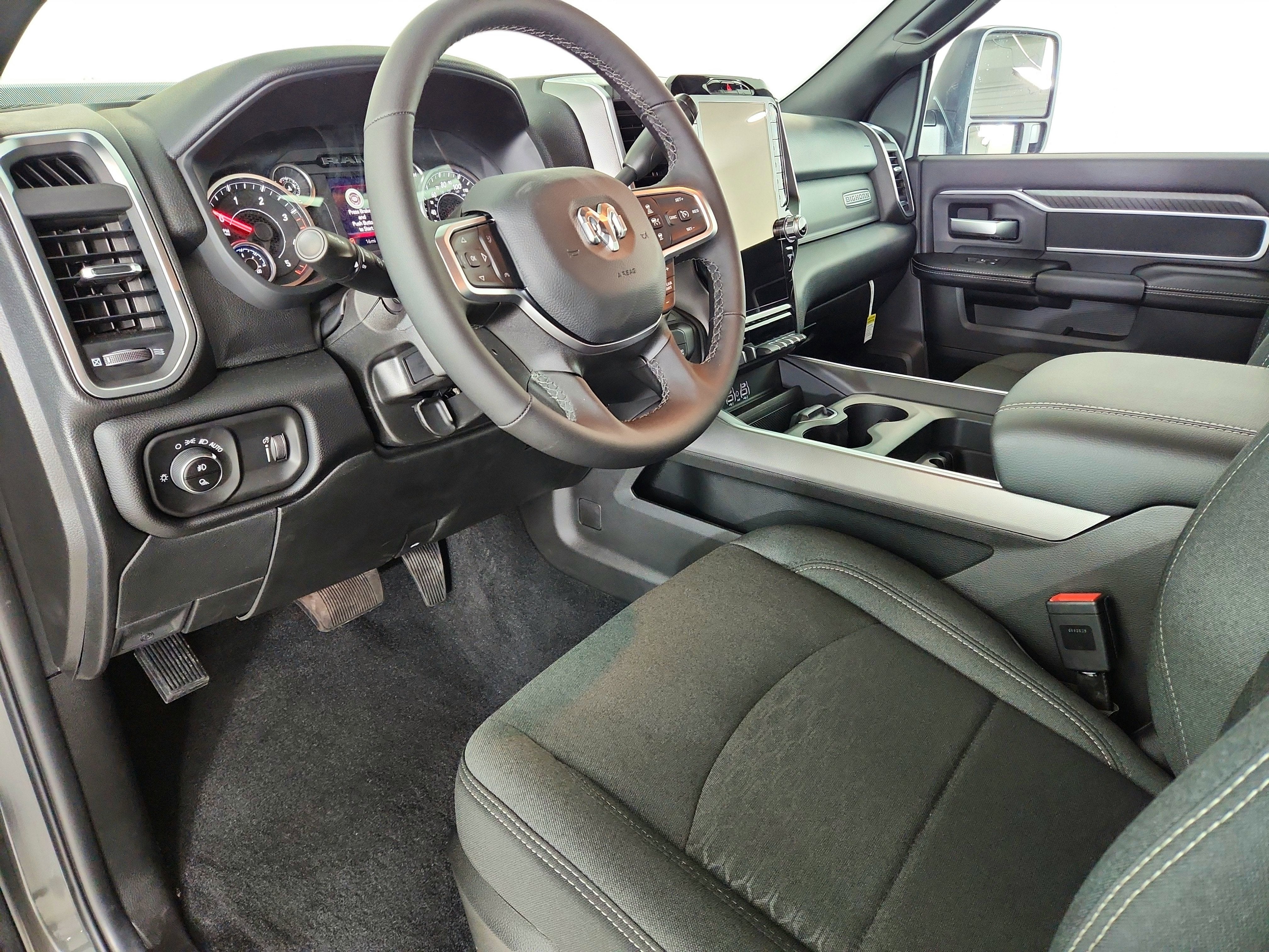 2026 RAM Ram 2500 RAM 2500 BIG HORN CREW CAB 4X4 (149 IN WB 6 FT 4 IN BOX)