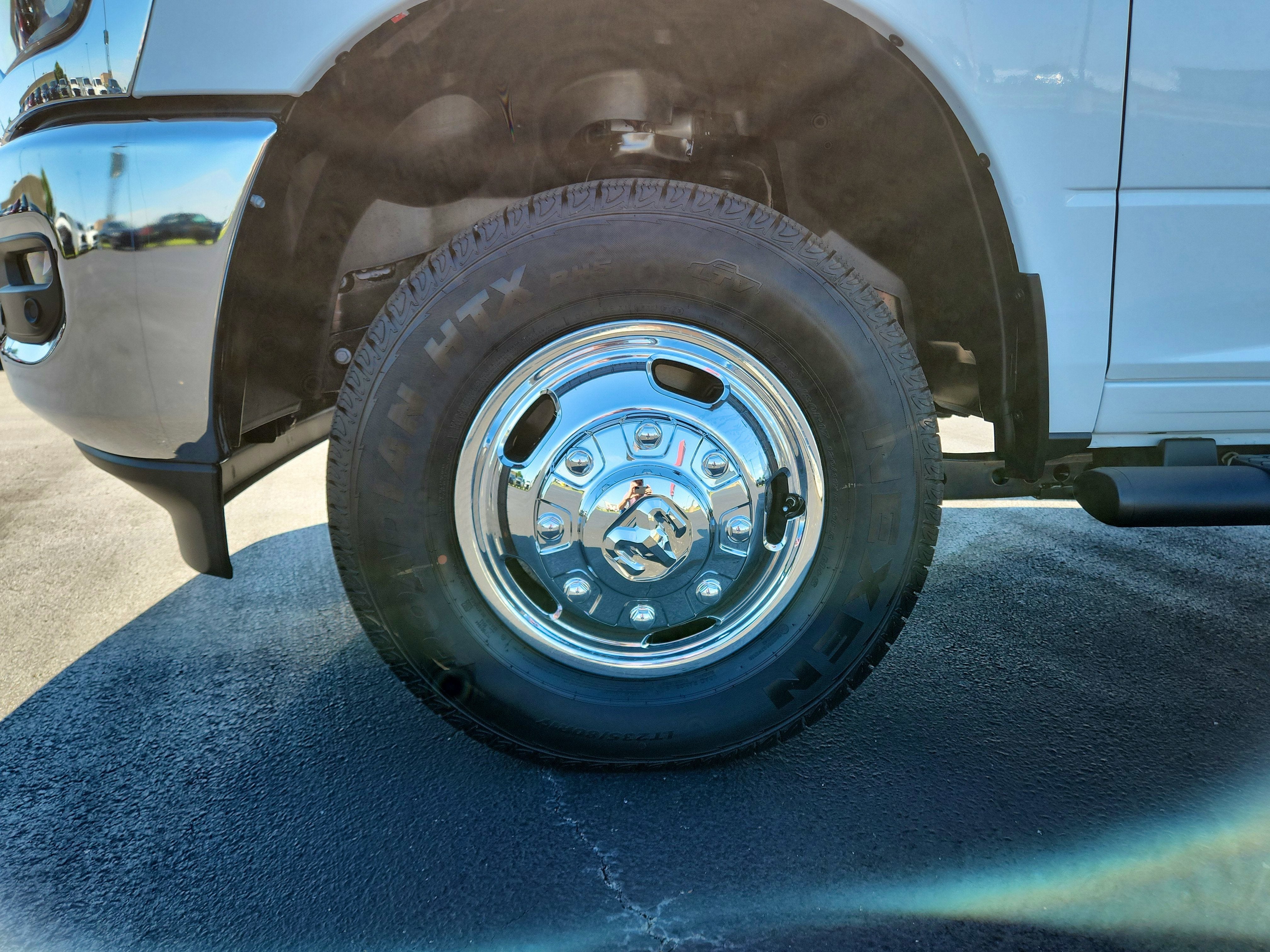 2026 RAM Ram 3500 RAM 3500 TRADESMAN CREW CAB 4X4 (169 IN WB 8 FT 0 IN BOX)