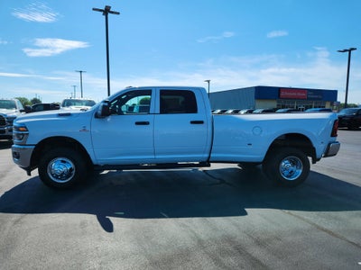 2026 RAM Ram 3500 RAM 3500 TRADESMAN CREW CAB 4X4 (169 IN WB 8 FT 0 IN BOX)