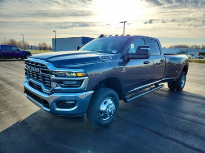 2026 RAM Ram 3500 RAM 3500 TRADESMAN CREW CAB 4X4 (169 IN WB 8 FT 0 IN BOX)