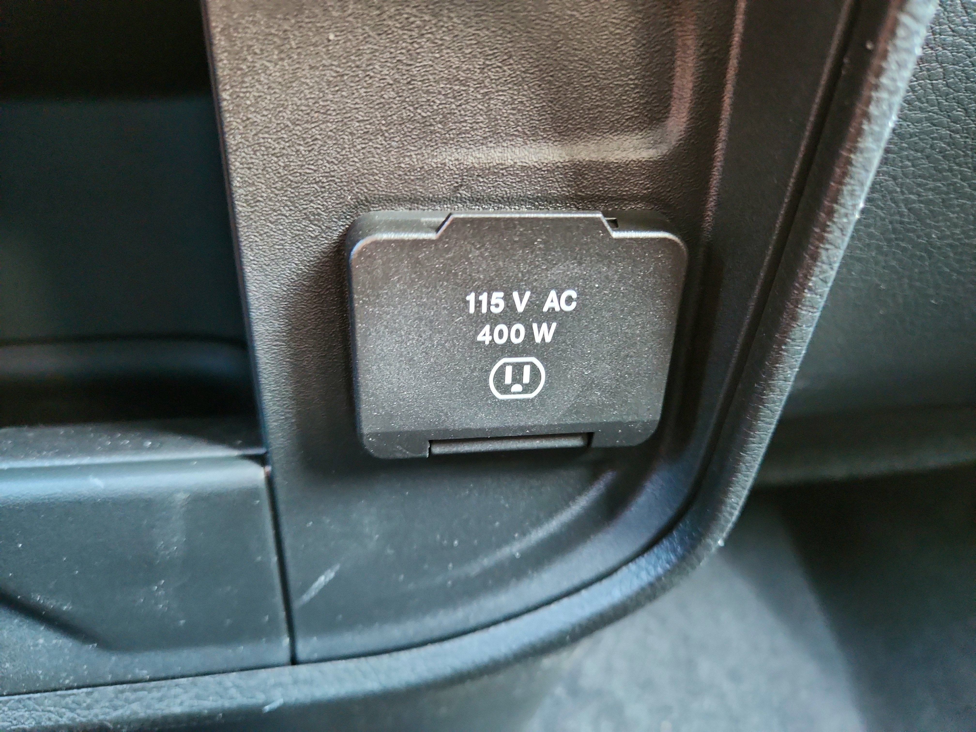 2026 RAM Ram 3500 RAM 3500 TRADESMAN CREW CAB 4X4 (169 IN WB 8 FT 0 IN BOX)