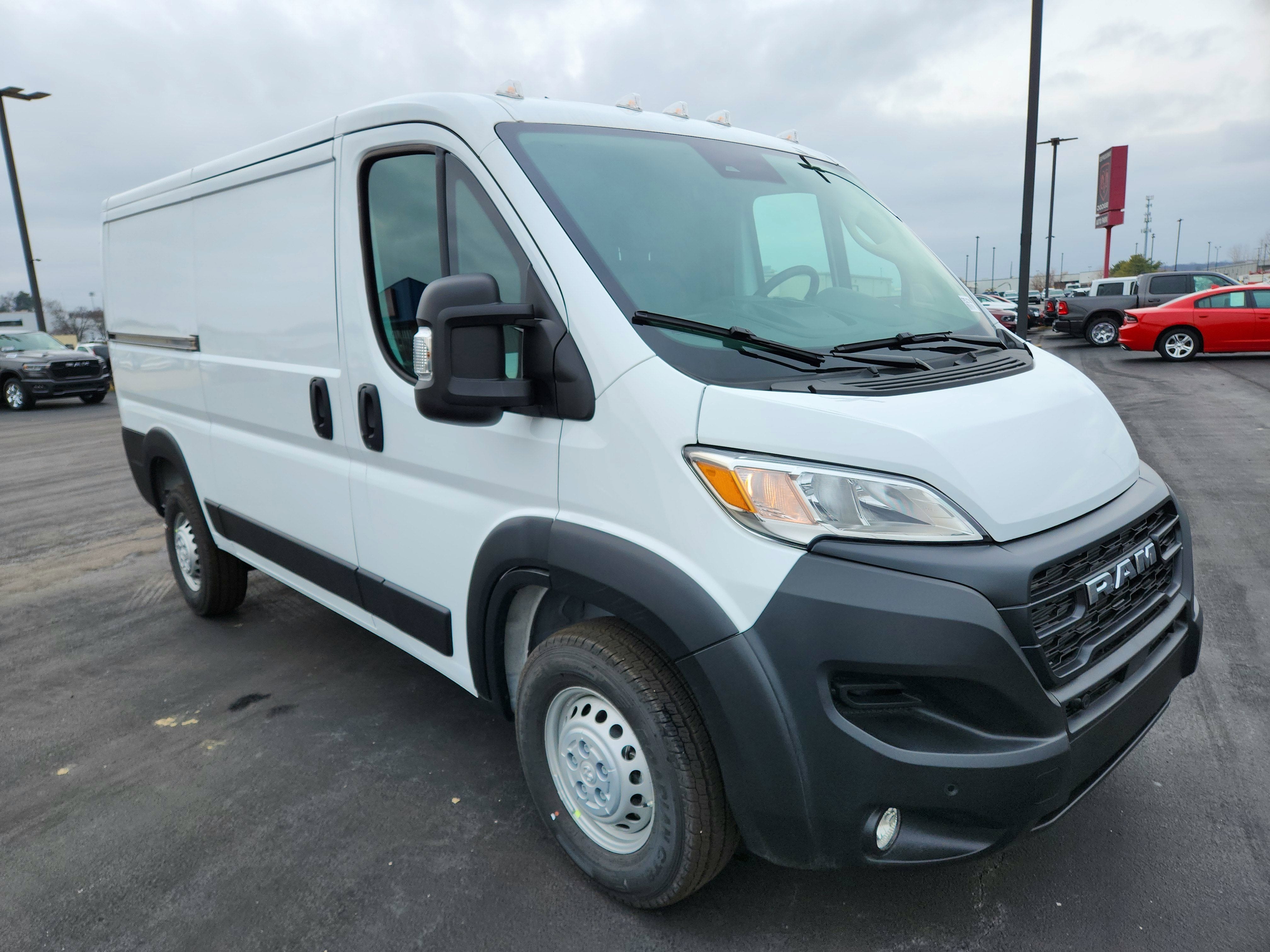 2026 RAM Ram ProMaster RAM 1500 CARGO VAN LOW ROOF (136IN WB)