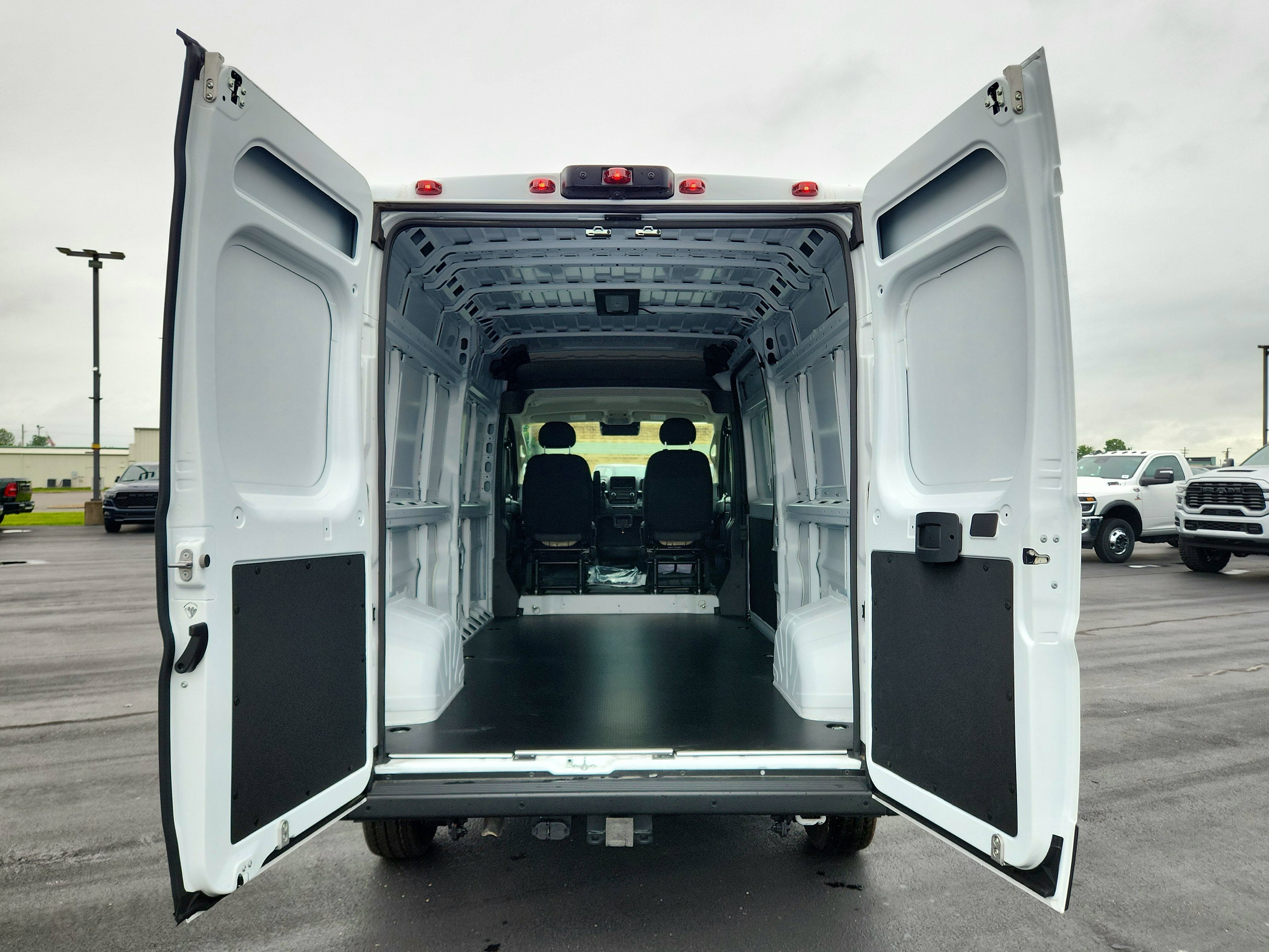 2026 RAM Ram ProMaster SLT