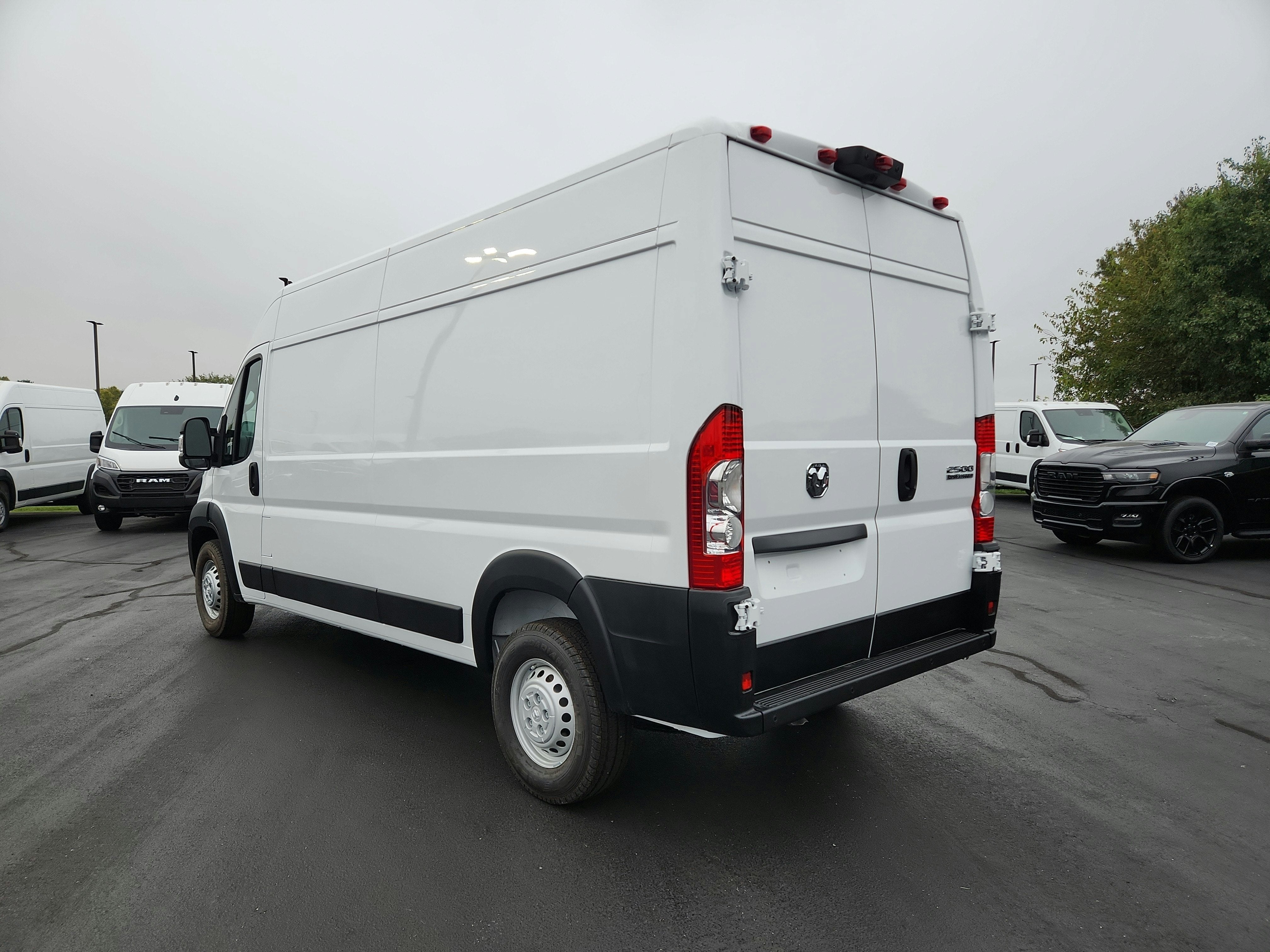 2026 RAM Ram ProMaster Tradesman 2500 High Roof 159" WB w/Pass Seat