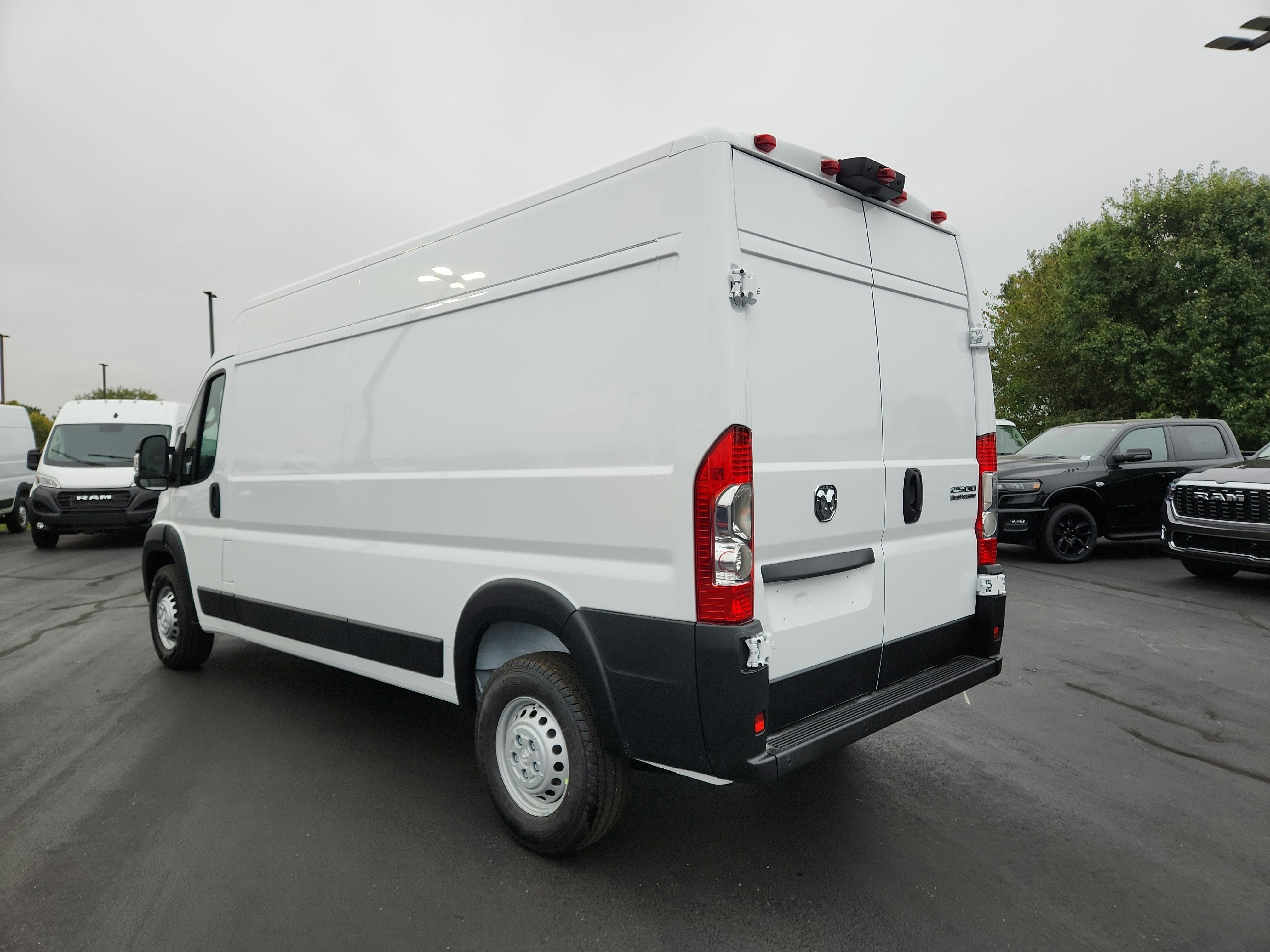 2026 RAM Ram ProMaster Tradesman 2500 High Roof 159" WB w/Pass Seat