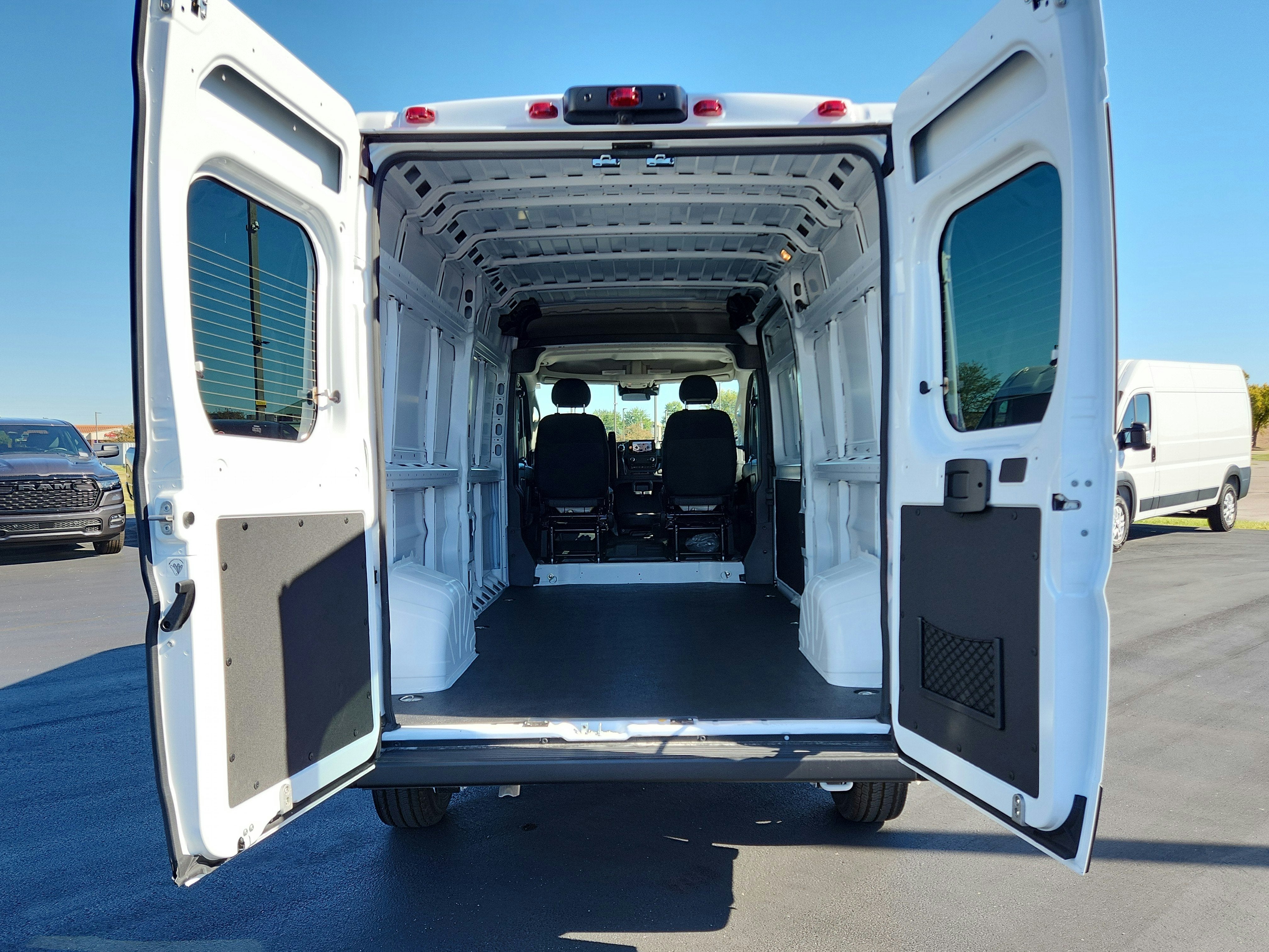 2026 RAM Ram ProMaster Tradesman 2500 High Roof 159" WB w/Pass Seat