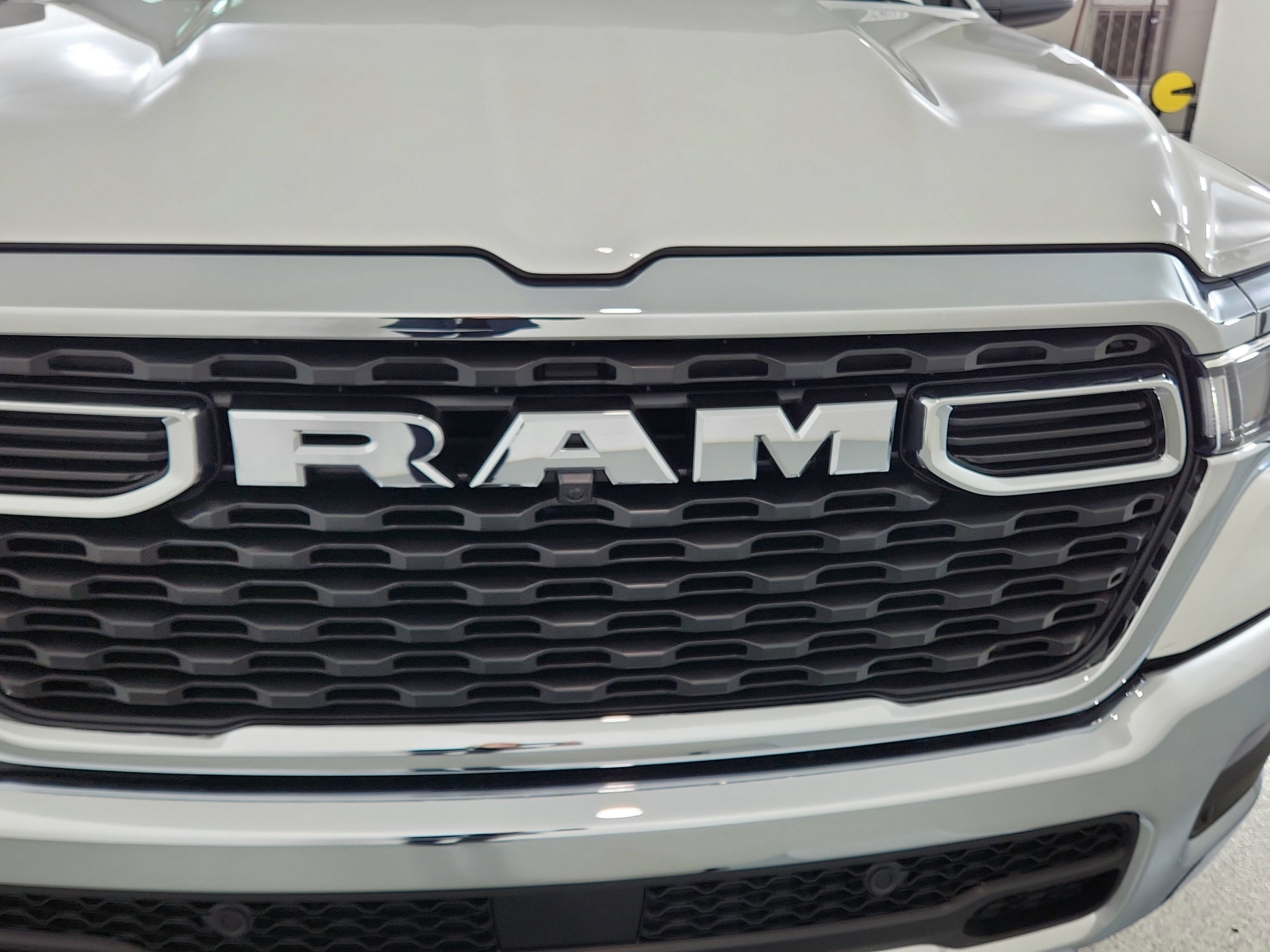 2025 RAM Ram 1500 RAM 1500 BIGHORN/LONESTAR CREW 4X4 (144.5 IN WB 5 FT 7 IN BOX)