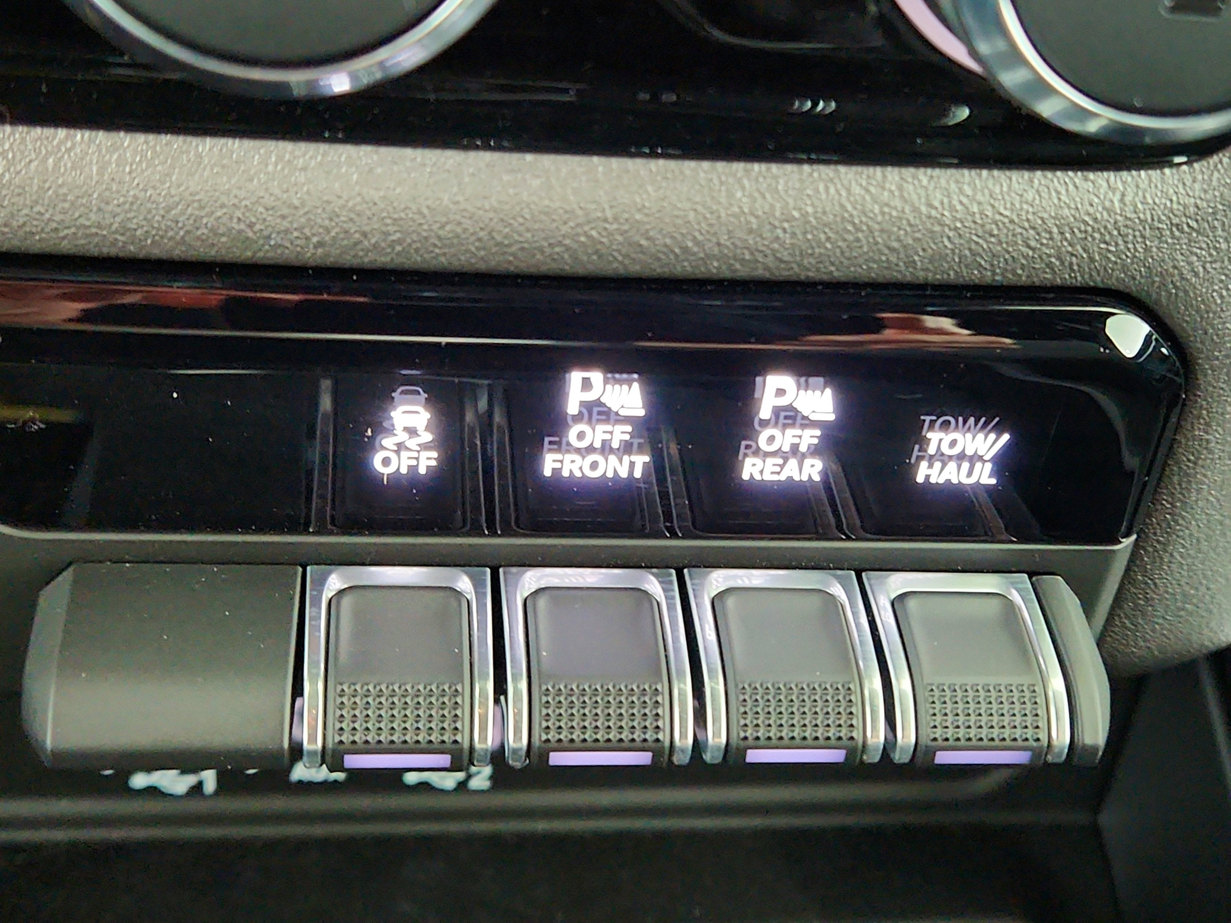 2026 RAM Ram 1500 RAM 1500 BIGHORN/LONESTAR CREW 4X4 (144.5 IN WB 5 FT 7 IN BOX)