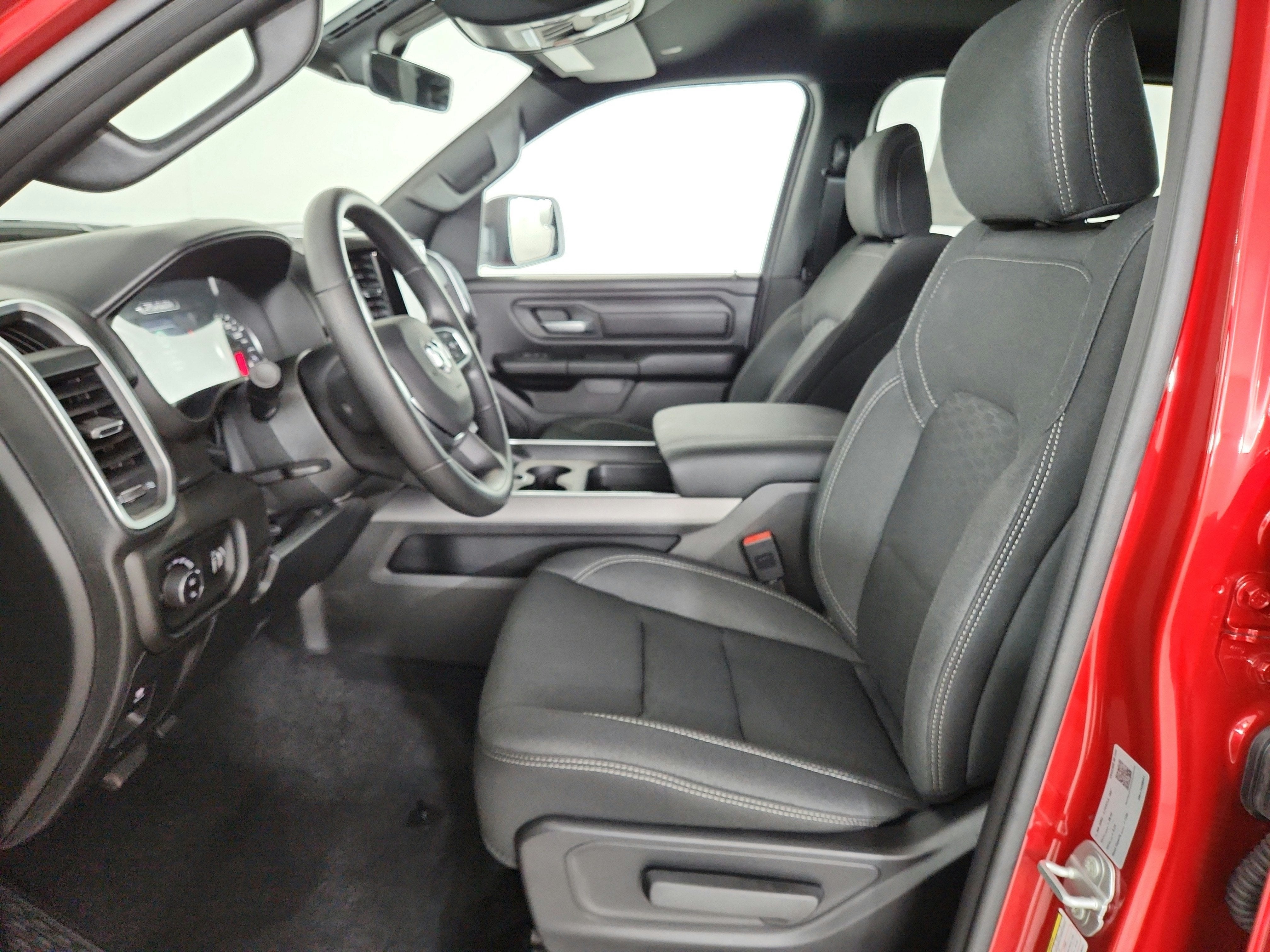 2026 RAM Ram 1500 Express 4x4 Crew Cab 5'7" Box