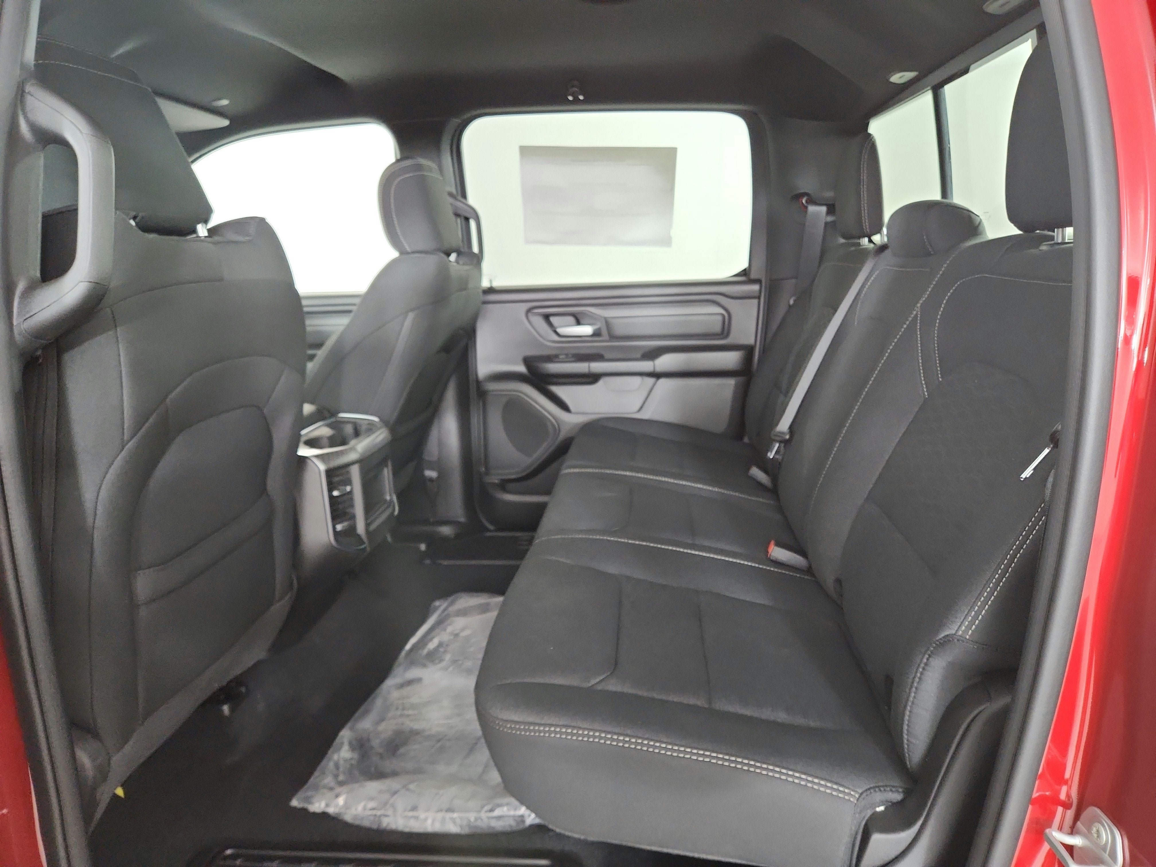2026 RAM Ram 1500 Express 4x4 Crew Cab 5'7" Box