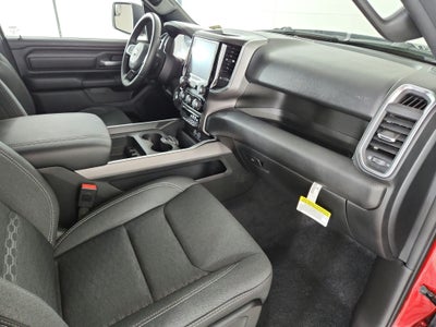 2026 RAM Ram 1500 Express 4x4 Crew Cab 5'7" Box