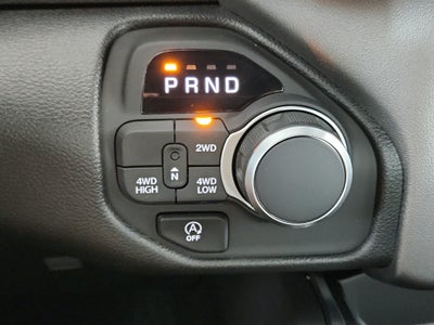 2026 RAM Ram 1500 Express 4x4 Crew Cab 5'7" Box