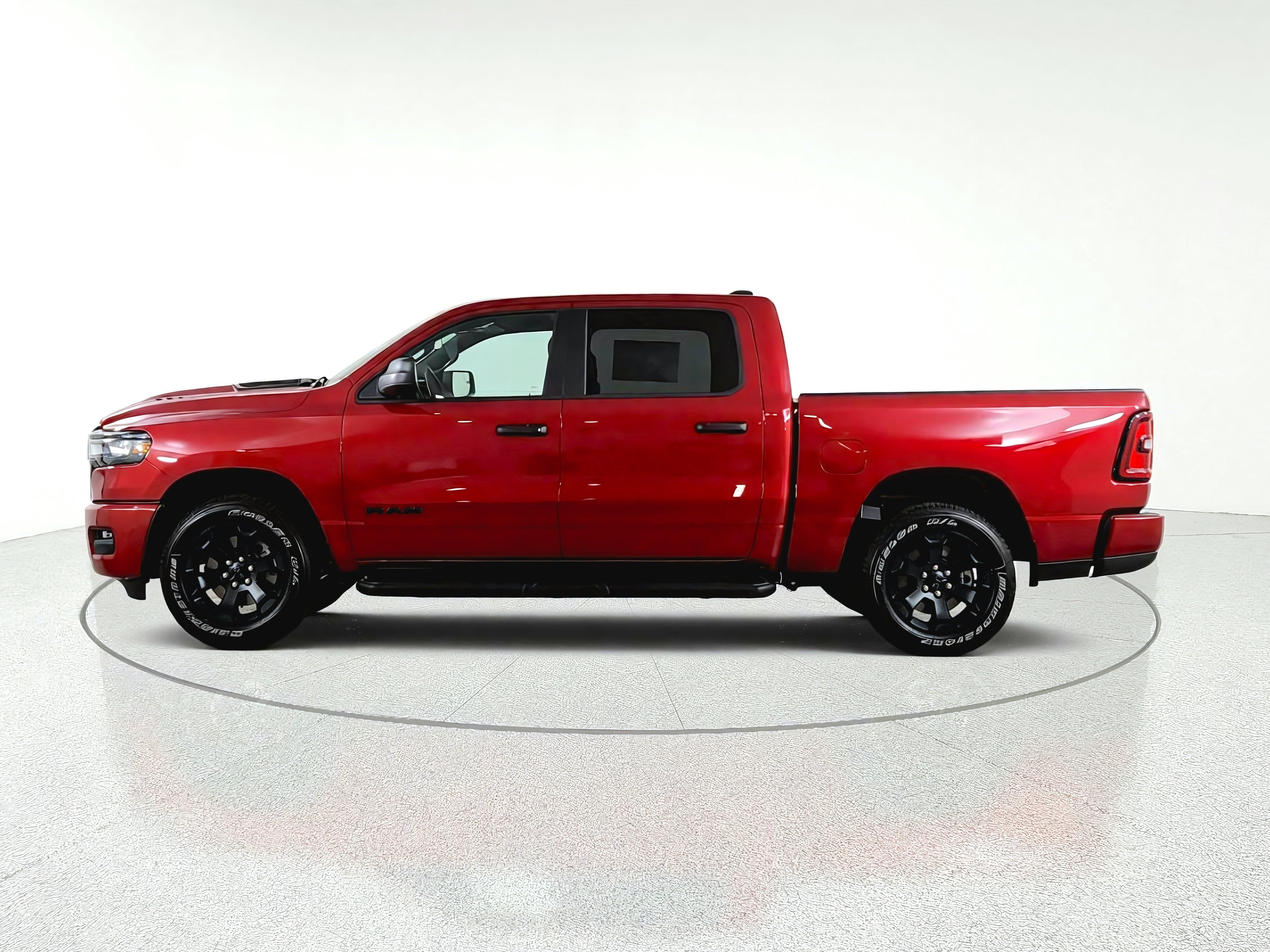 2026 RAM Ram 1500 Express 4x4 Crew Cab 5'7" Box