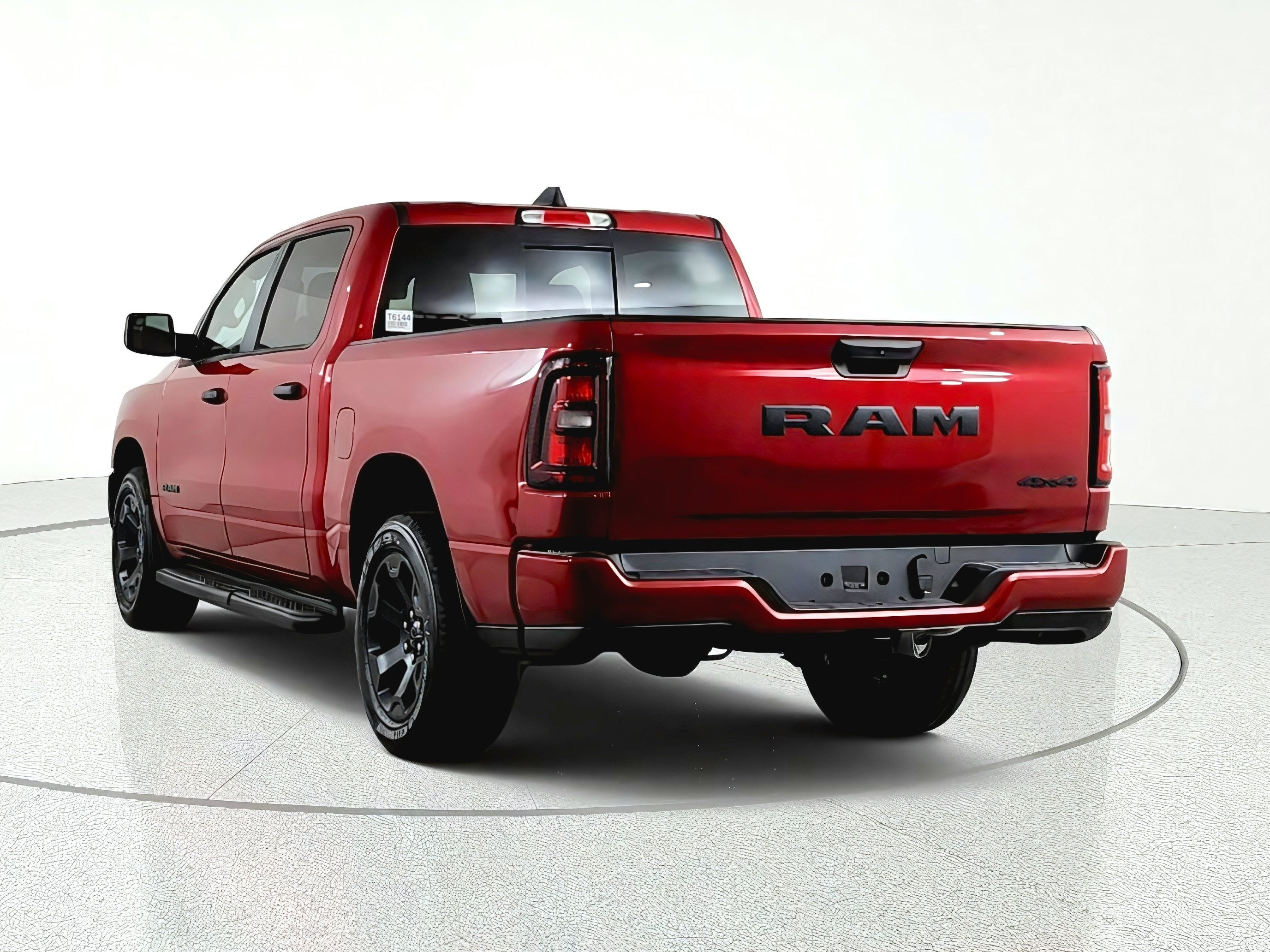 2026 RAM Ram 1500 Express 4x4 Crew Cab 5'7" Box
