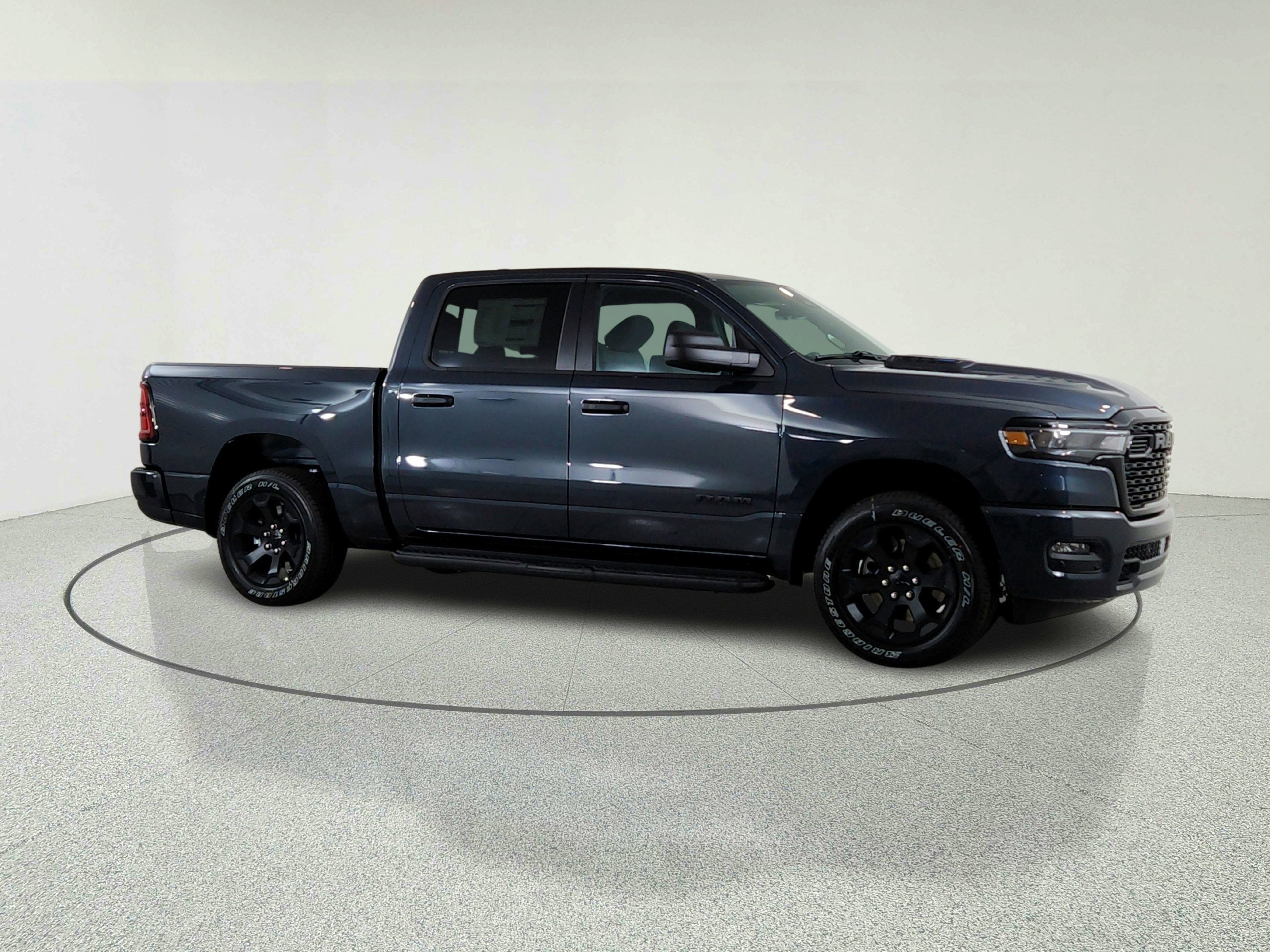 2026 RAM Ram 1500 RAM 1500 TRADESMAN CREW CAB 4X4 (144.5 IN WB 5 FT 7 IN BOX)