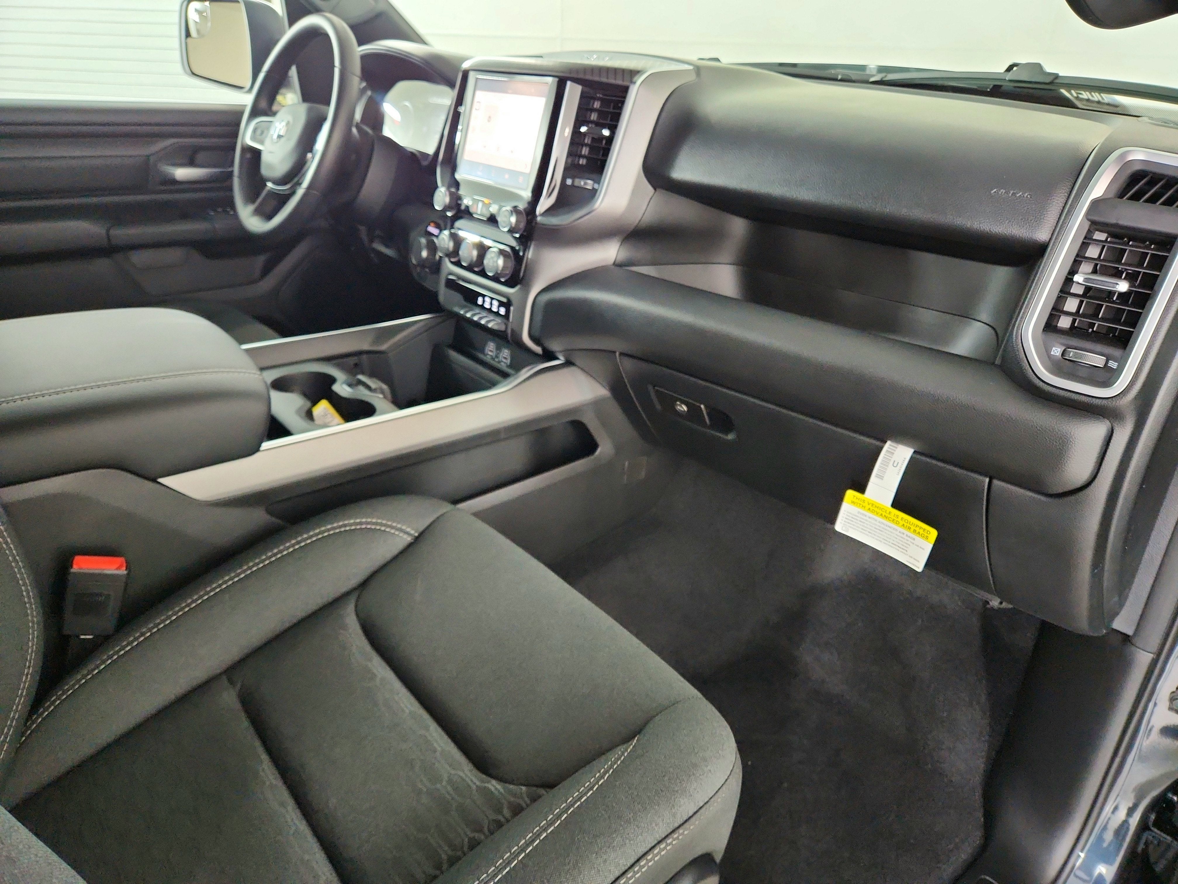2026 RAM Ram 1500 RAM 1500 TRADESMAN CREW CAB 4X4 (144.5 IN WB 5 FT 7 IN BOX)