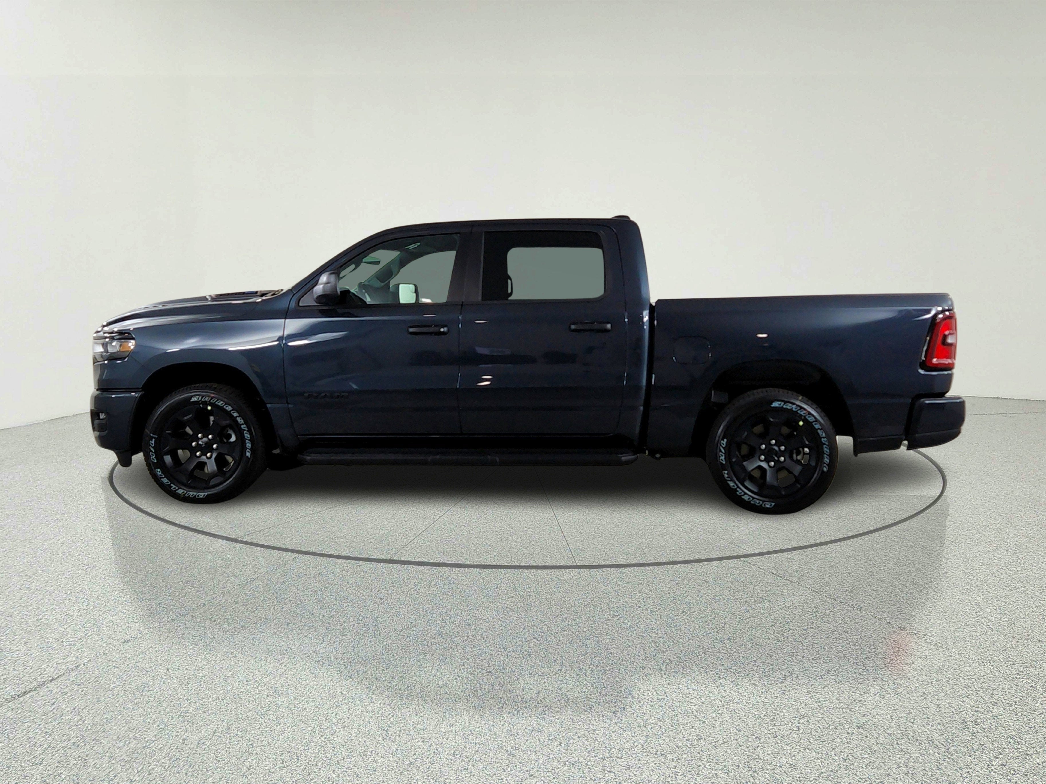 2026 RAM Ram 1500 RAM 1500 TRADESMAN CREW CAB 4X4 (144.5 IN WB 5 FT 7 IN BOX)
