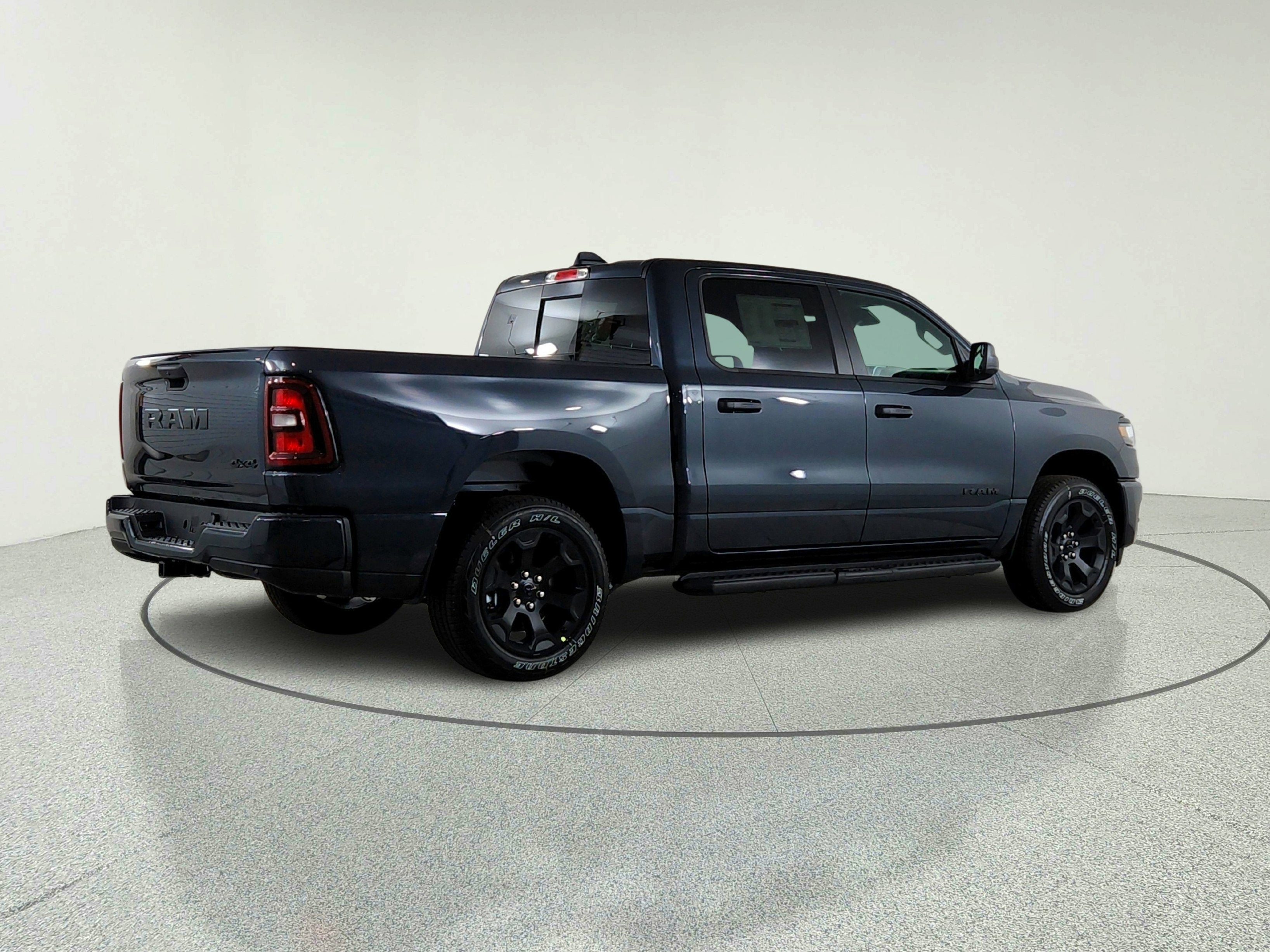2026 RAM Ram 1500 RAM 1500 TRADESMAN CREW CAB 4X4 (144.5 IN WB 5 FT 7 IN BOX)