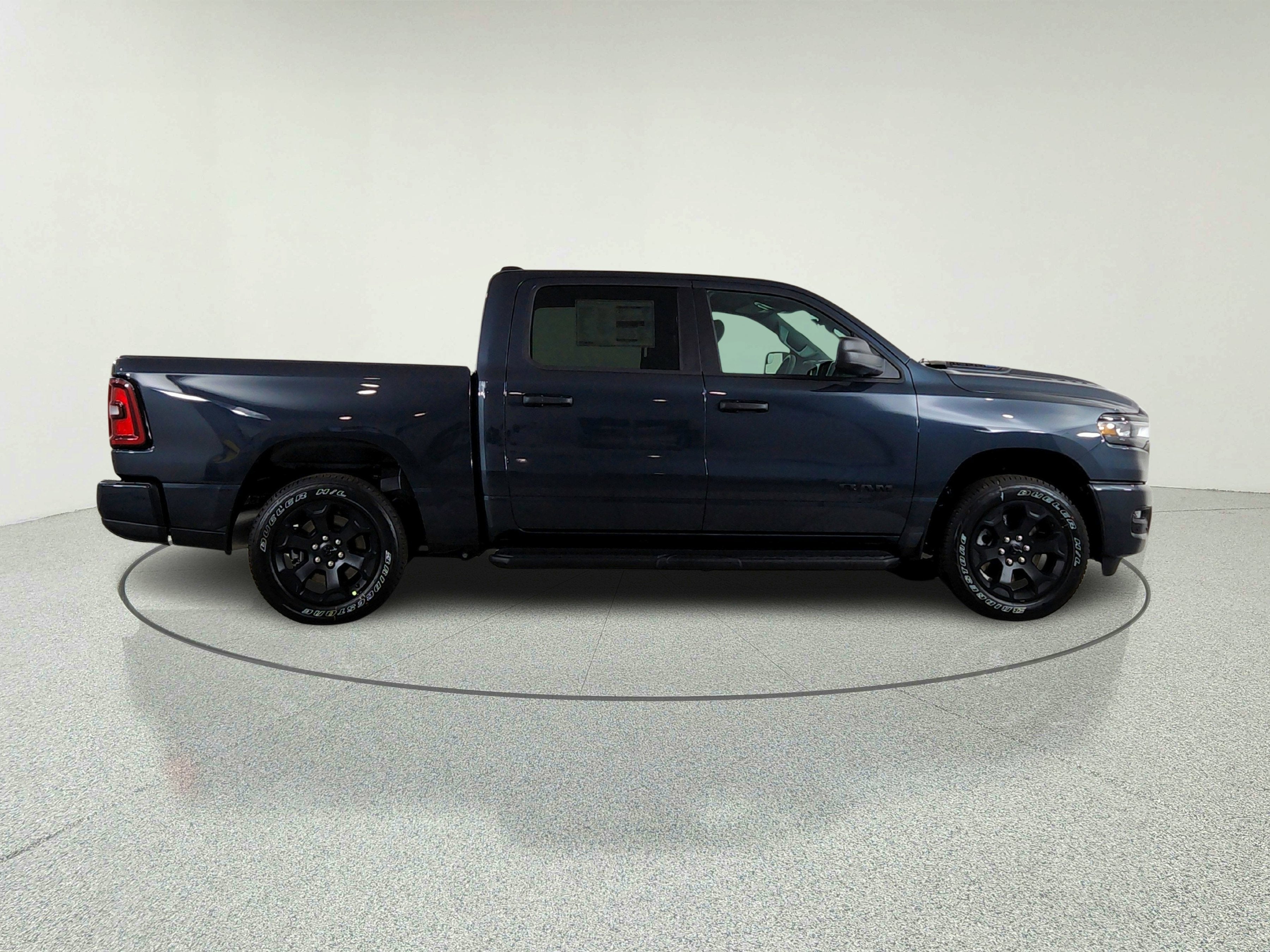 2026 RAM Ram 1500 RAM 1500 TRADESMAN CREW CAB 4X4 (144.5 IN WB 5 FT 7 IN BOX)