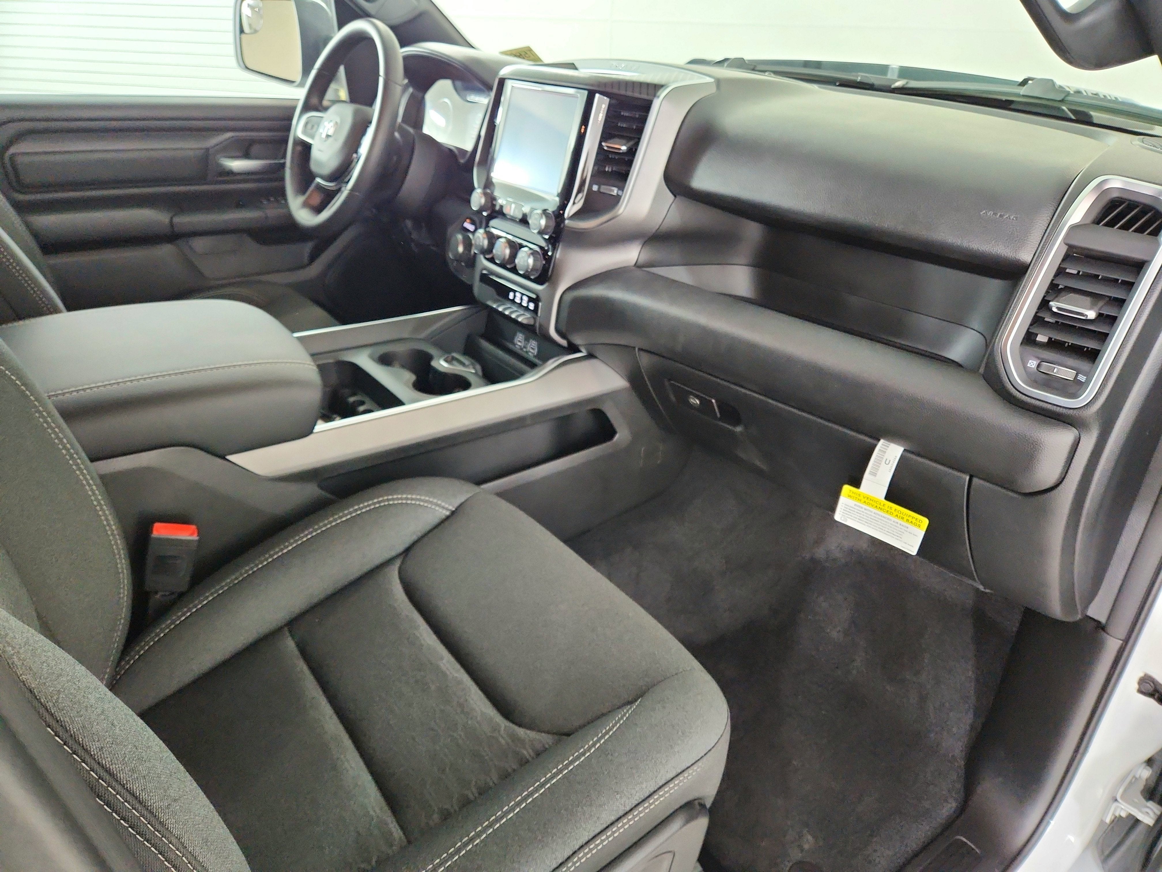 2026 RAM Ram 1500 RAM 1500 TRADESMAN CREW CAB 4X4 (144.5 IN WB 5 FT 7 IN BOX)