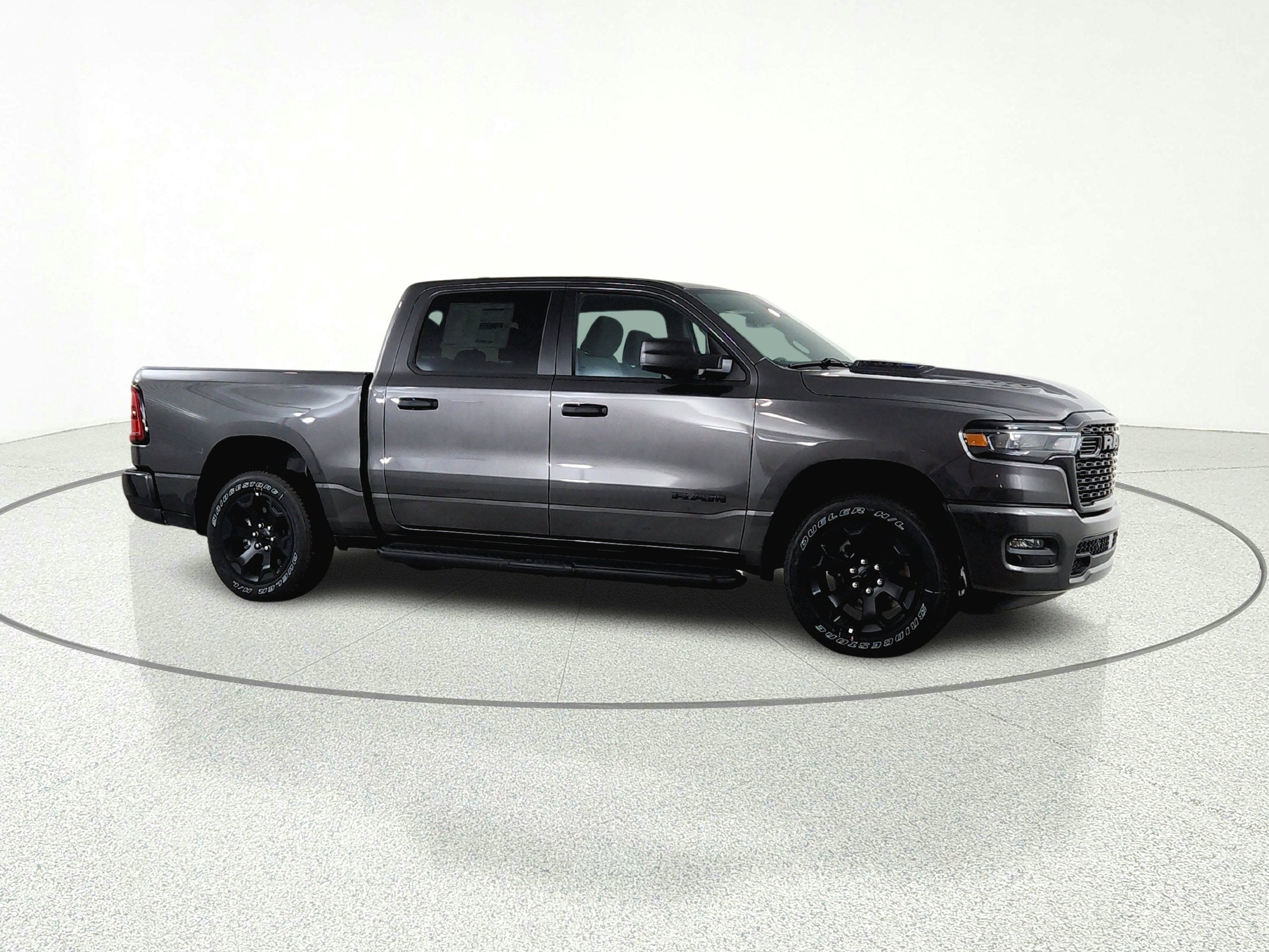 2026 RAM Ram 1500 RAM 1500 TRADESMAN CREW CAB 4X4 (144.5 IN WB 5 FT 7 IN BOX)