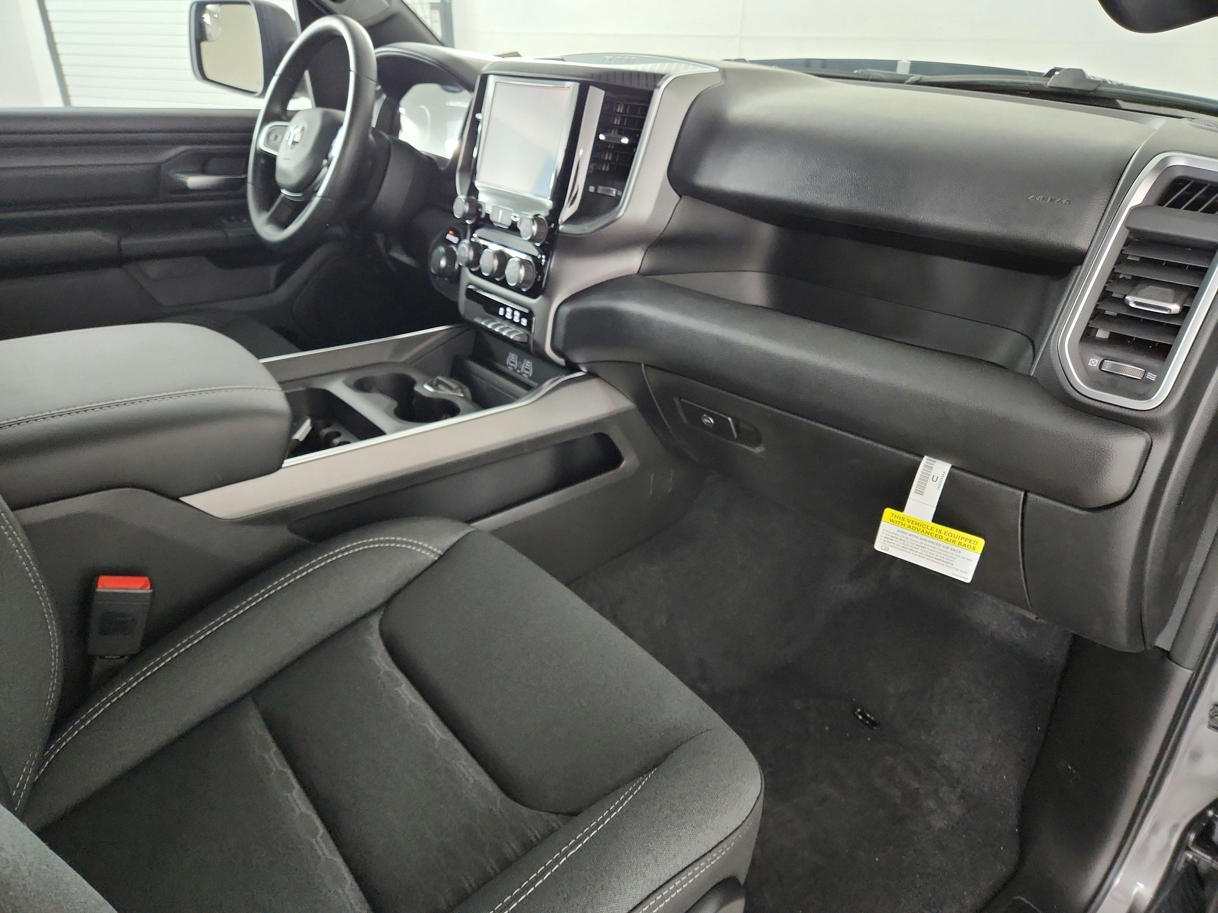 2026 RAM Ram 1500 RAM 1500 TRADESMAN CREW CAB 4X4 (144.5 IN WB 5 FT 7 IN BOX)