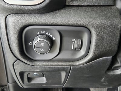 2026 RAM Ram 1500 RAM 1500 TRADESMAN CREW CAB 4X4 (144.5 IN WB 5 FT 7 IN BOX)