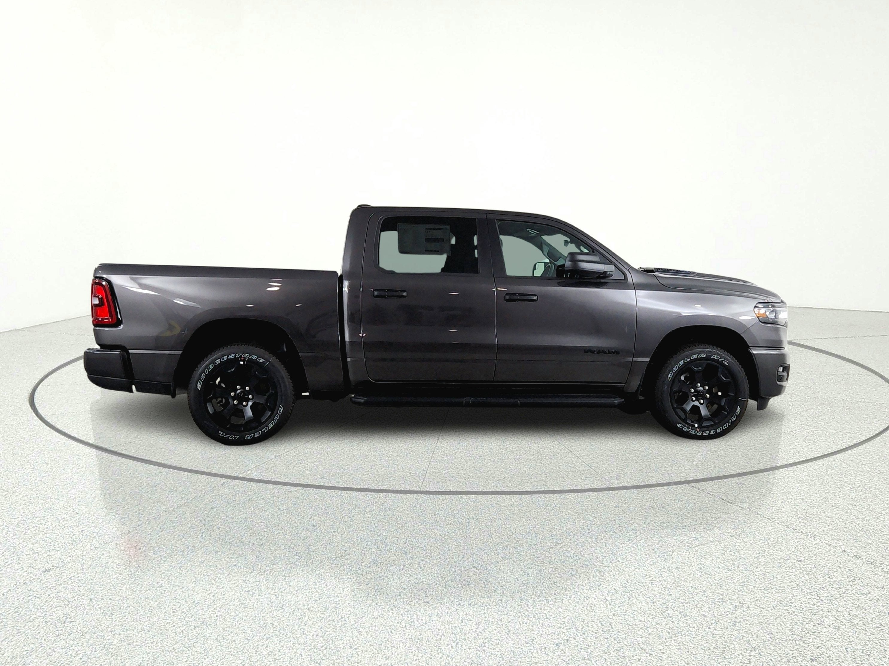2026 RAM Ram 1500 RAM 1500 TRADESMAN CREW CAB 4X4 (144.5 IN WB 5 FT 7 IN BOX)
