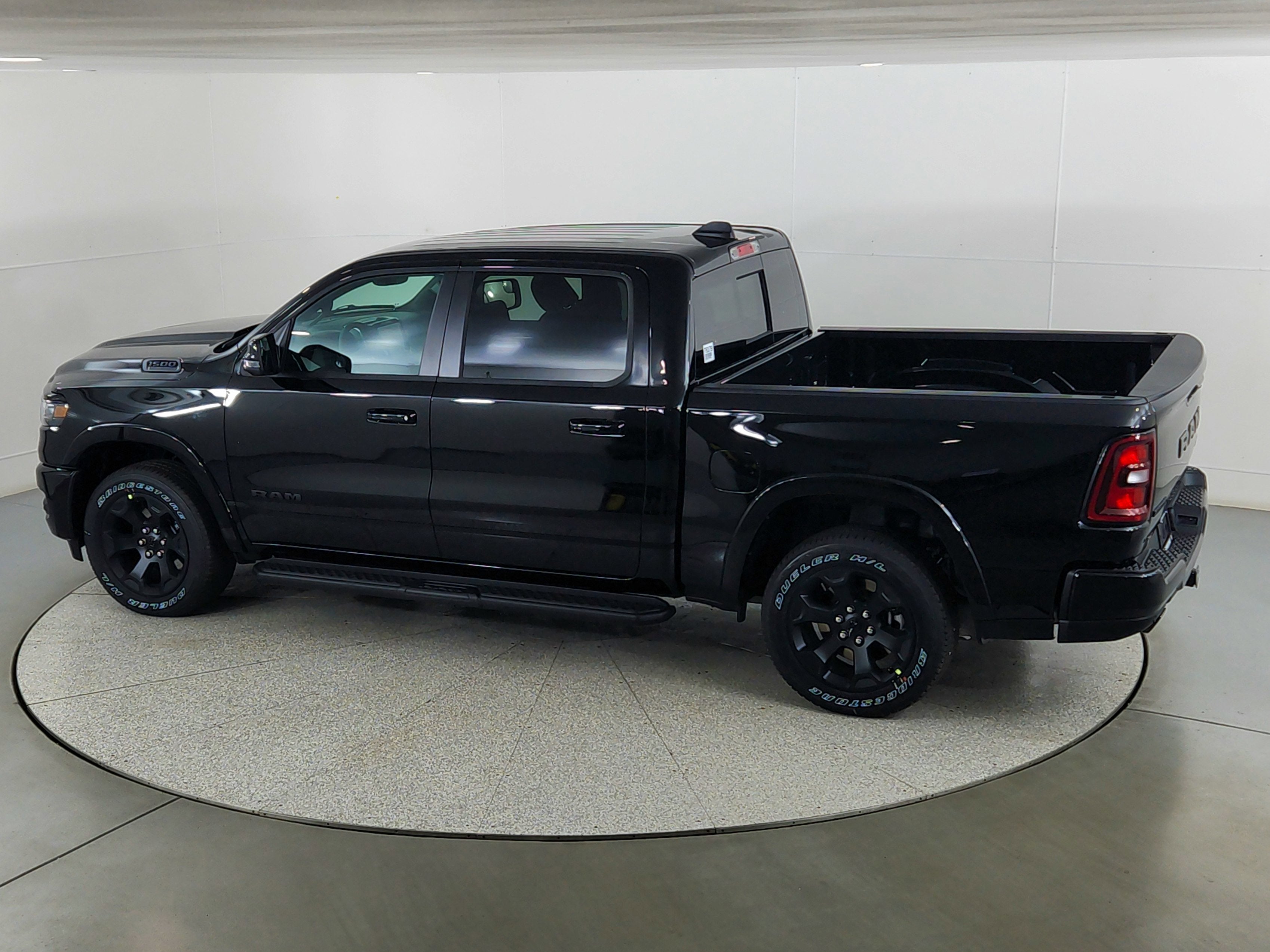 2026 RAM Ram 1500 RAM 1500 BIGHORN/LONESTAR CREW 4X4 (144.5 IN WB 5 FT 7 IN BOX)