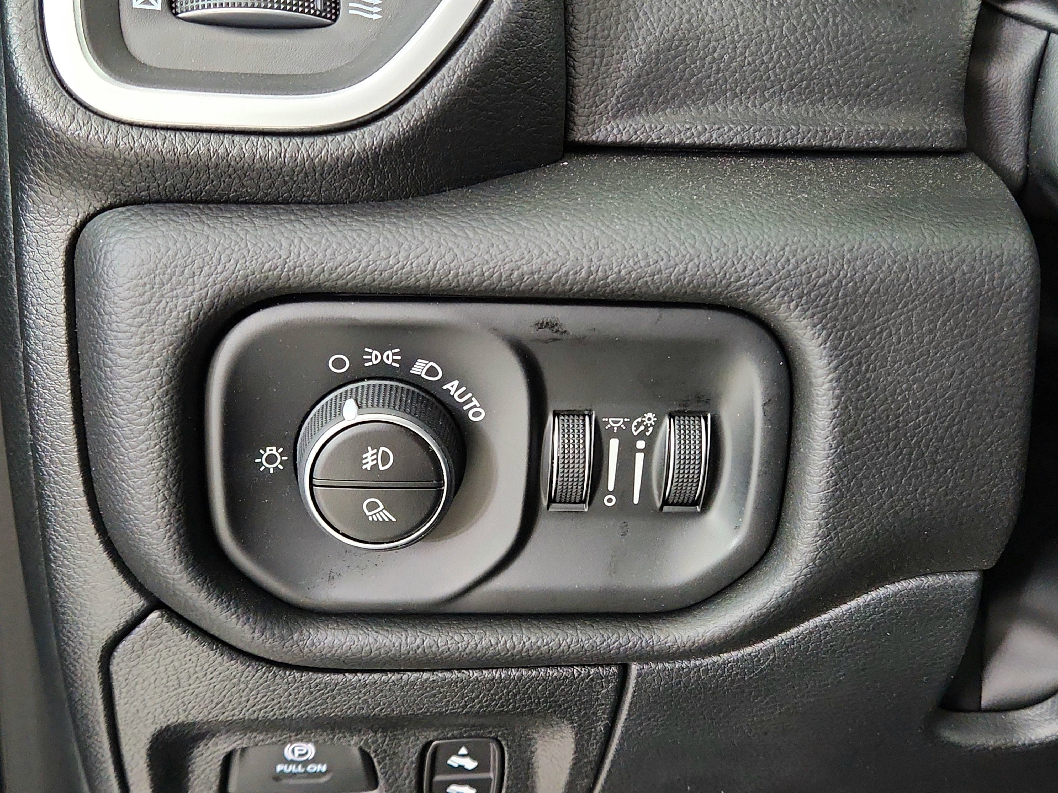 2026 RAM Ram 1500 RAM 1500 BIGHORN/LONESTAR CREW 4X4 (144.5 IN WB 5 FT 7 IN BOX)