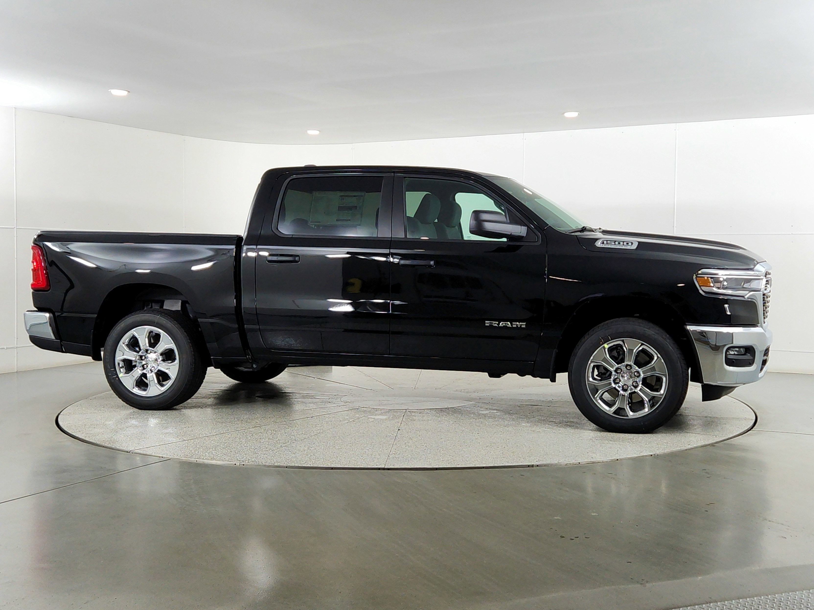 2026 RAM Ram 1500 RAM 1500 BIGHORN/LONESTAR CREW 4X4 (144.5 IN WB 5 FT 7 IN BOX)