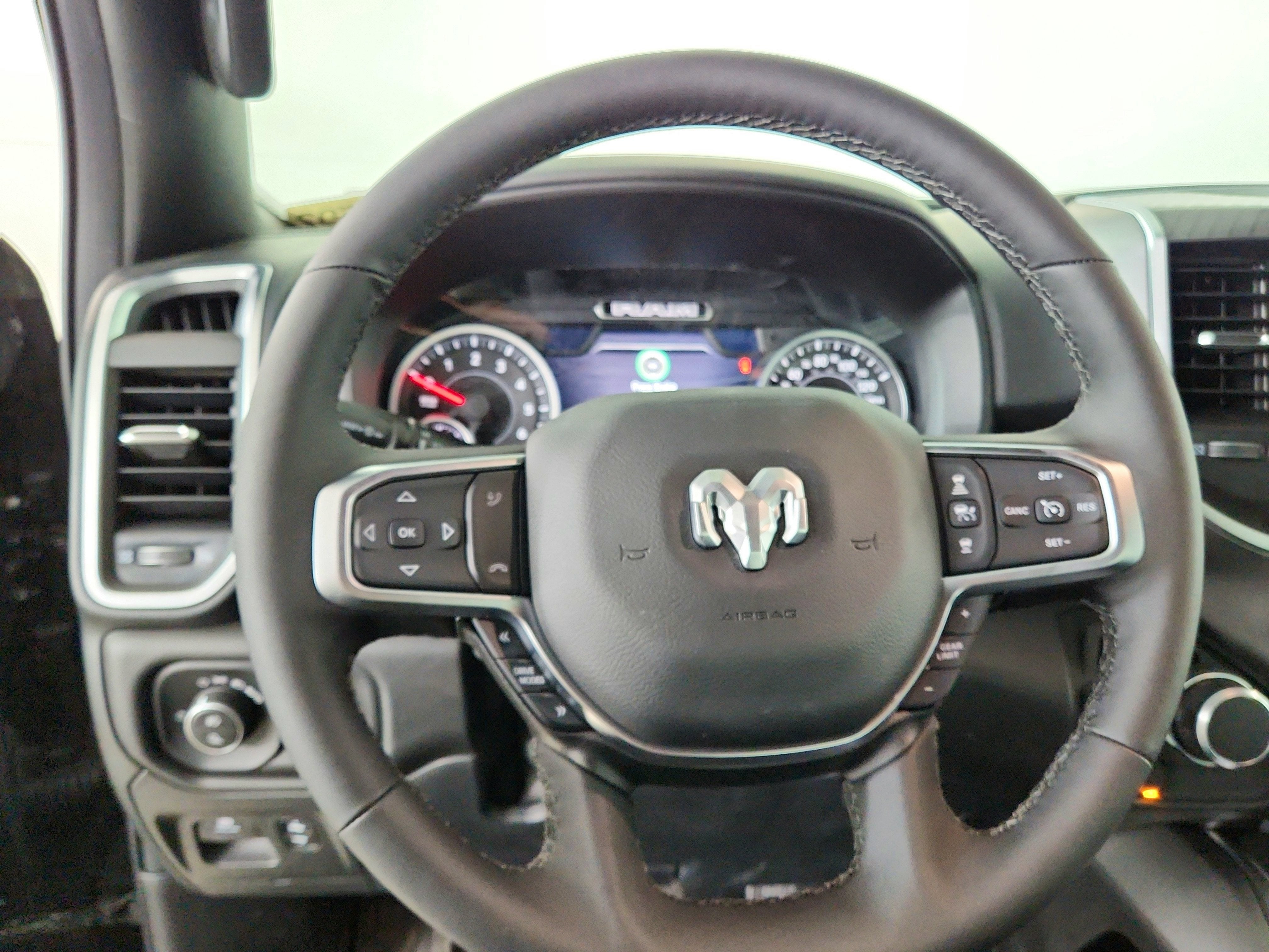 2026 RAM Ram 1500 RAM 1500 BIGHORN/LONESTAR CREW 4X4 (144.5 IN WB 5 FT 7 IN BOX)