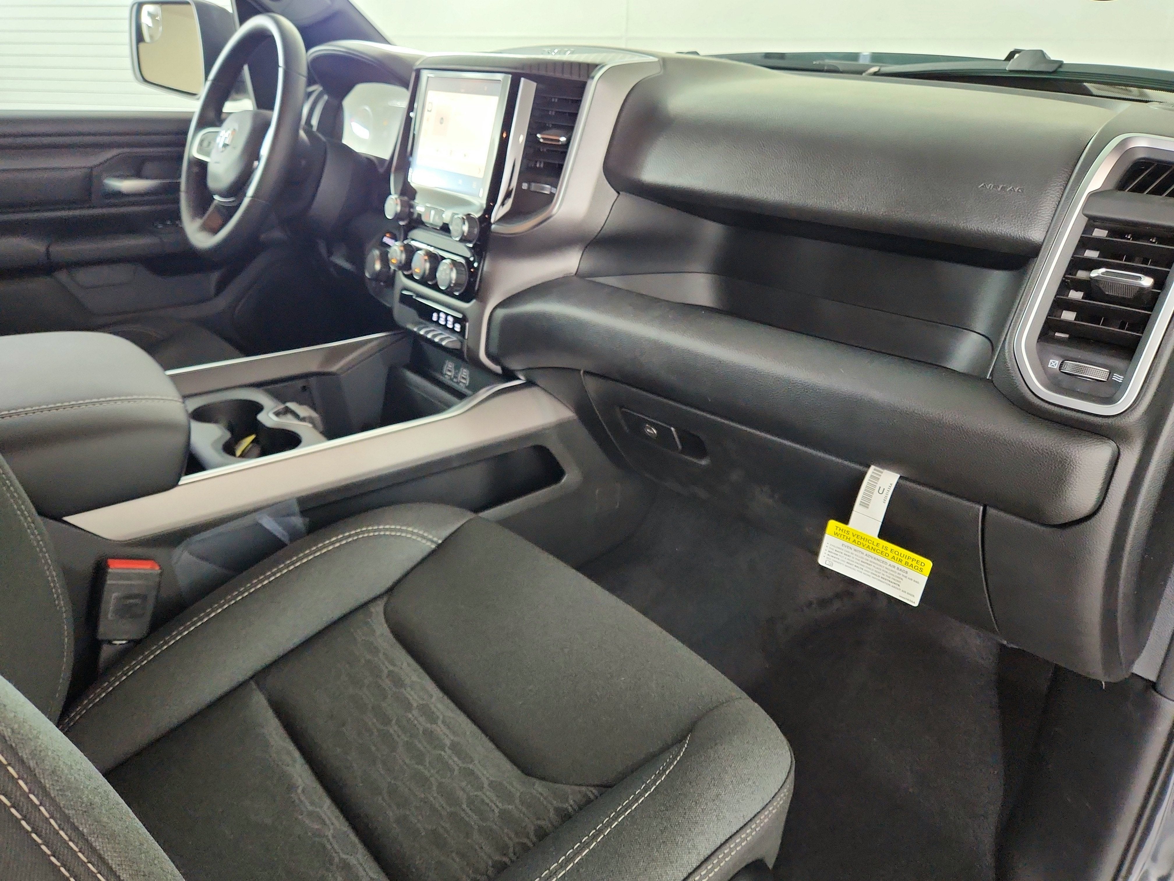 2026 RAM Ram 1500 RAM 1500 TRADESMAN CREW CAB 4X4 (144.5 IN WB 5 FT 7 IN BOX)