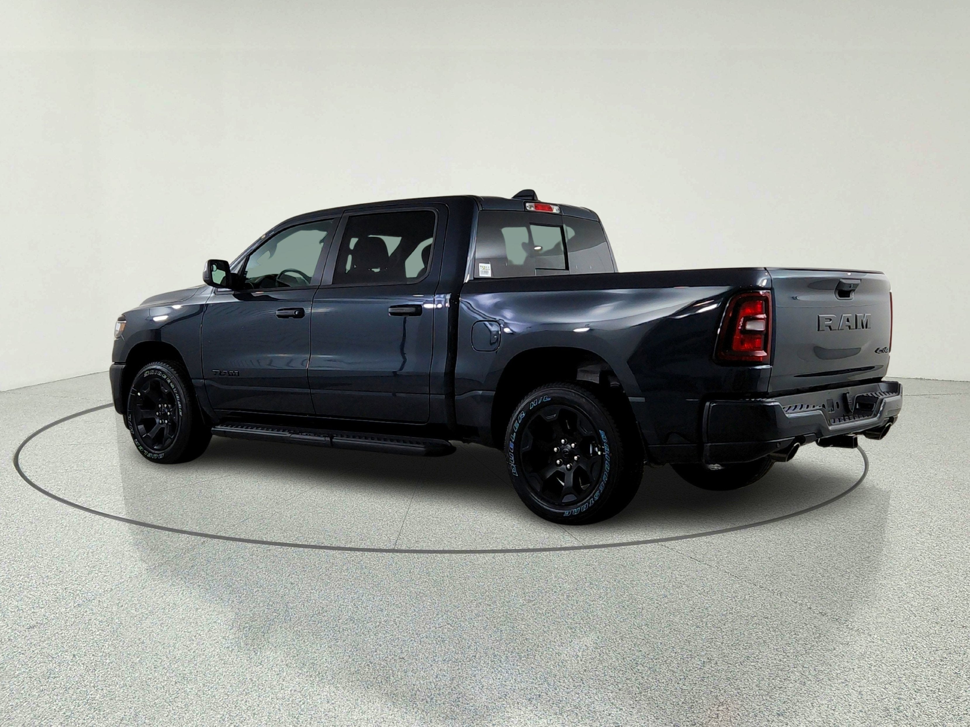 2026 RAM Ram 1500 RAM 1500 TRADESMAN CREW CAB 4X4 (144.5 IN WB 5 FT 7 IN BOX)