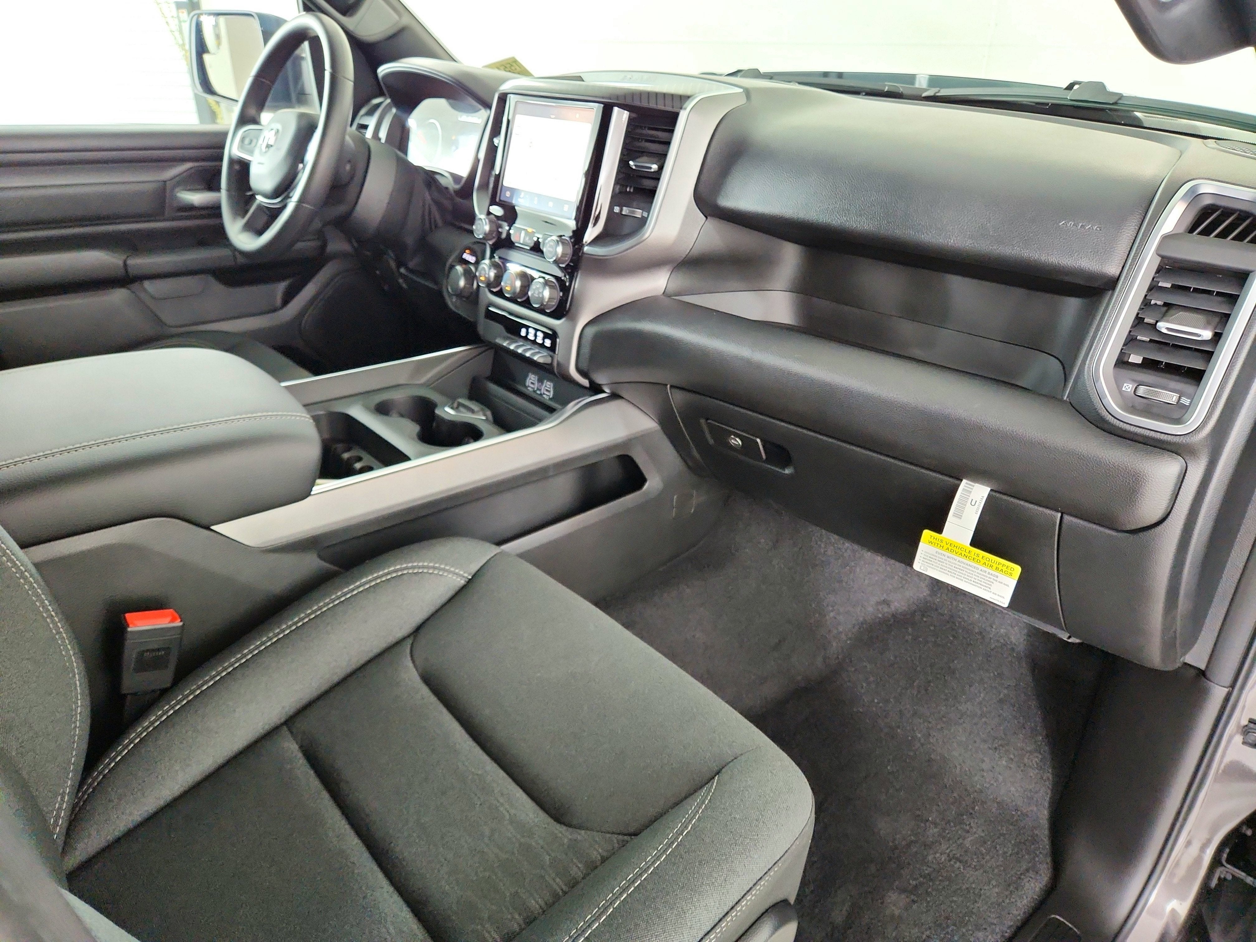 2026 RAM Ram 1500 RAM 1500 TRADESMAN CREW CAB 4X4 (144.5 IN WB 5 FT 7 IN BOX)