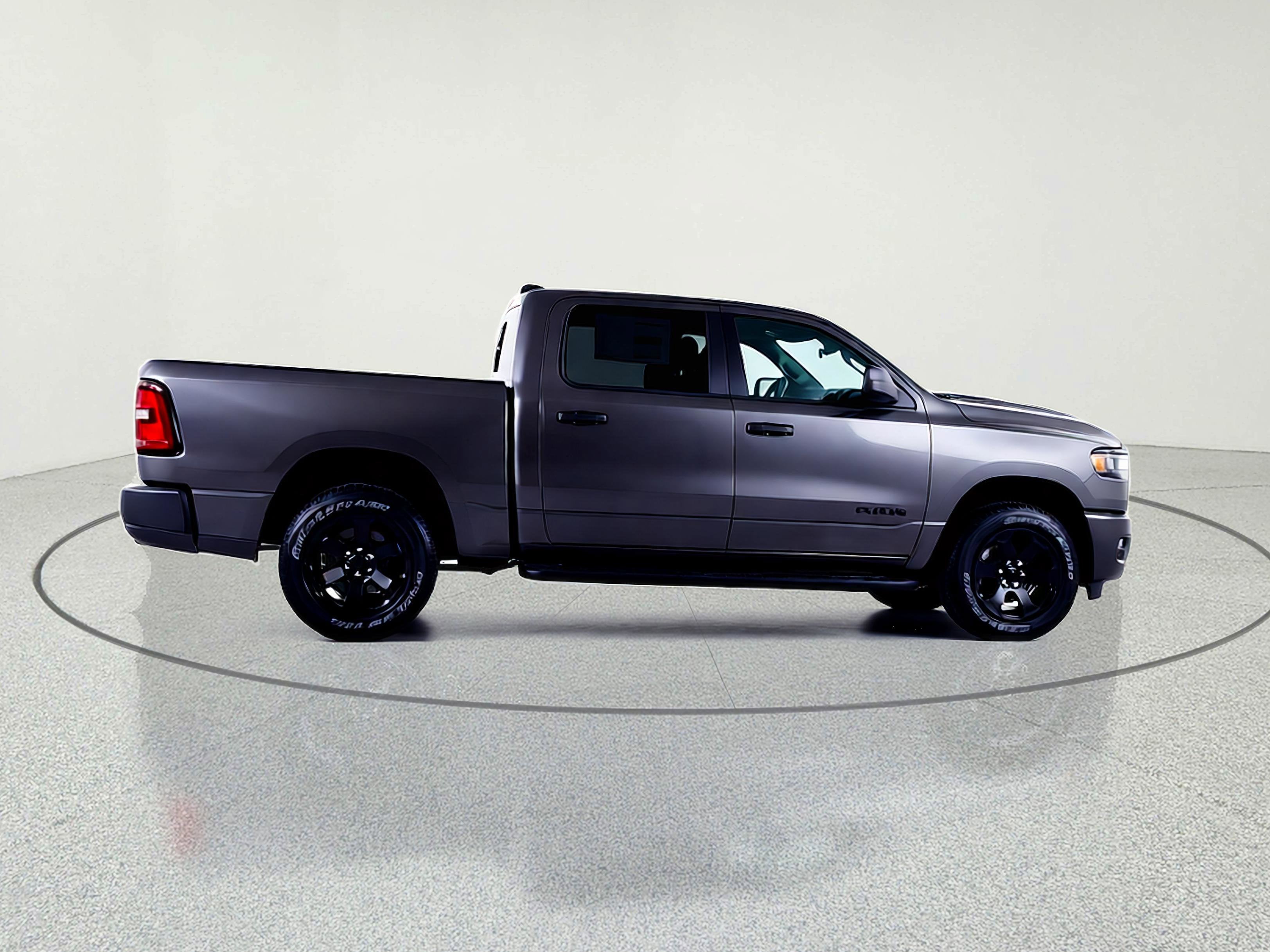 2026 RAM Ram 1500 RAM 1500 TRADESMAN CREW CAB 4X4 (144.5 IN WB 5 FT 7 IN BOX)